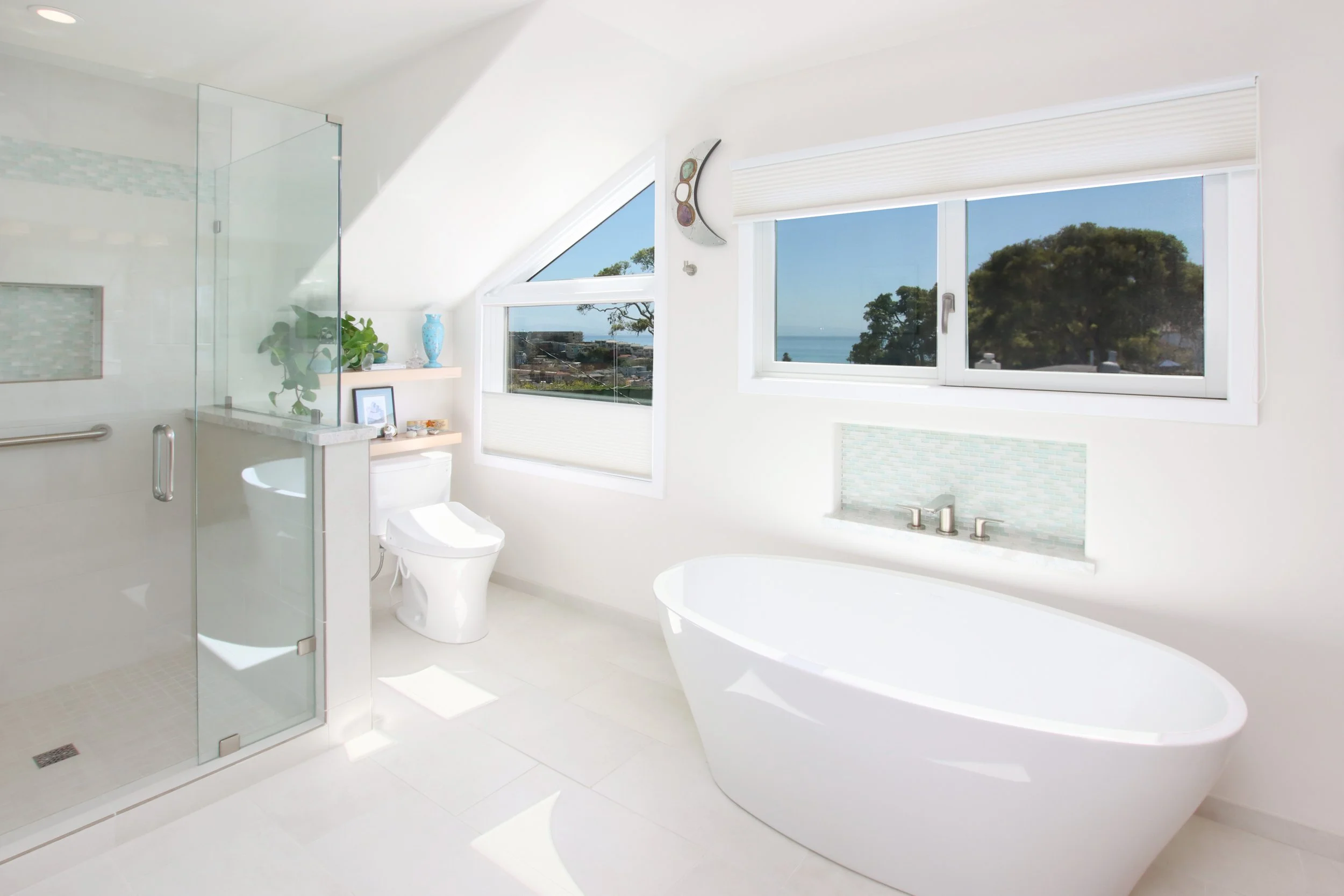 1 -Bath by the sea 02.jpg