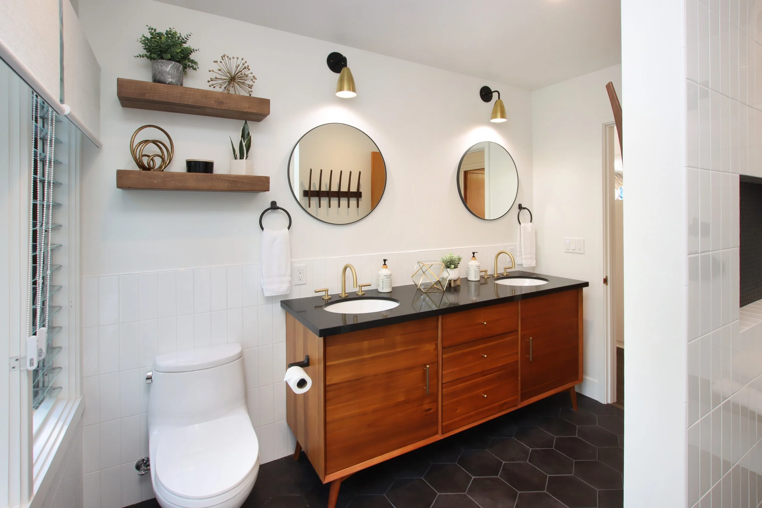Bathroom 58.jpg