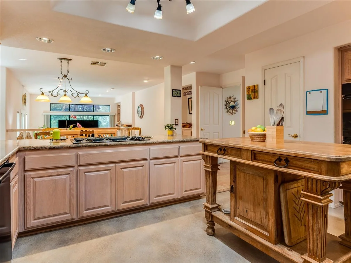 22-robrijnenphotography-13940SpringMeadowLn-27.jpg