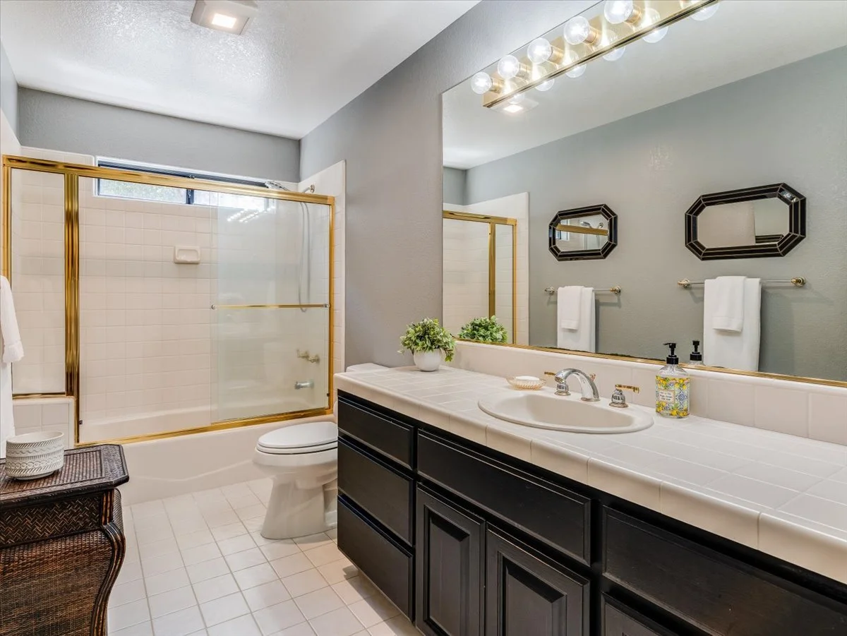 43-robrijnenphotography-13940SpringMeadowLn-52.jpg