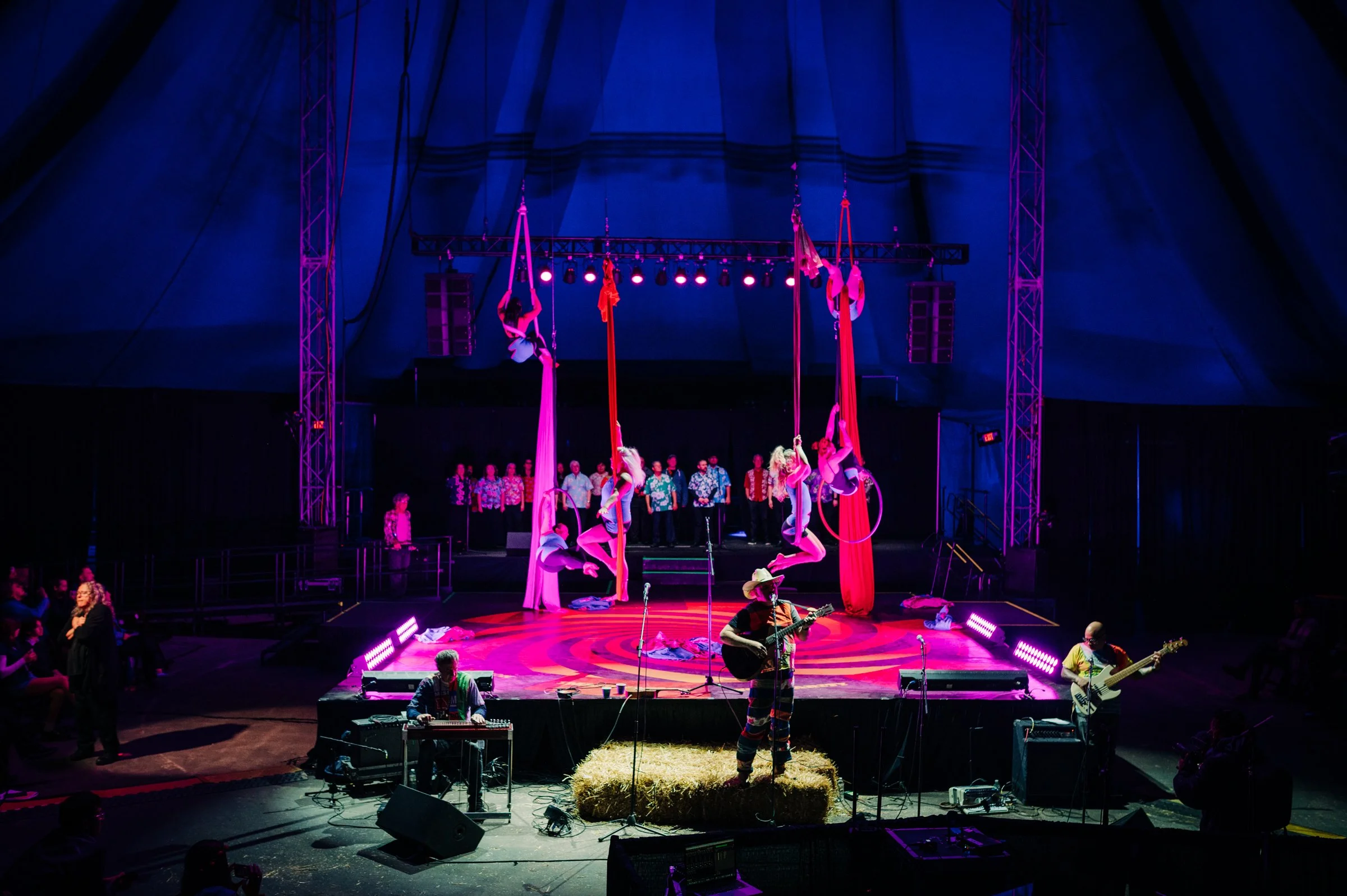 Counterpublic CIRCUS OF LIFE_Saturday_Carly Ann Faye_550.jpg