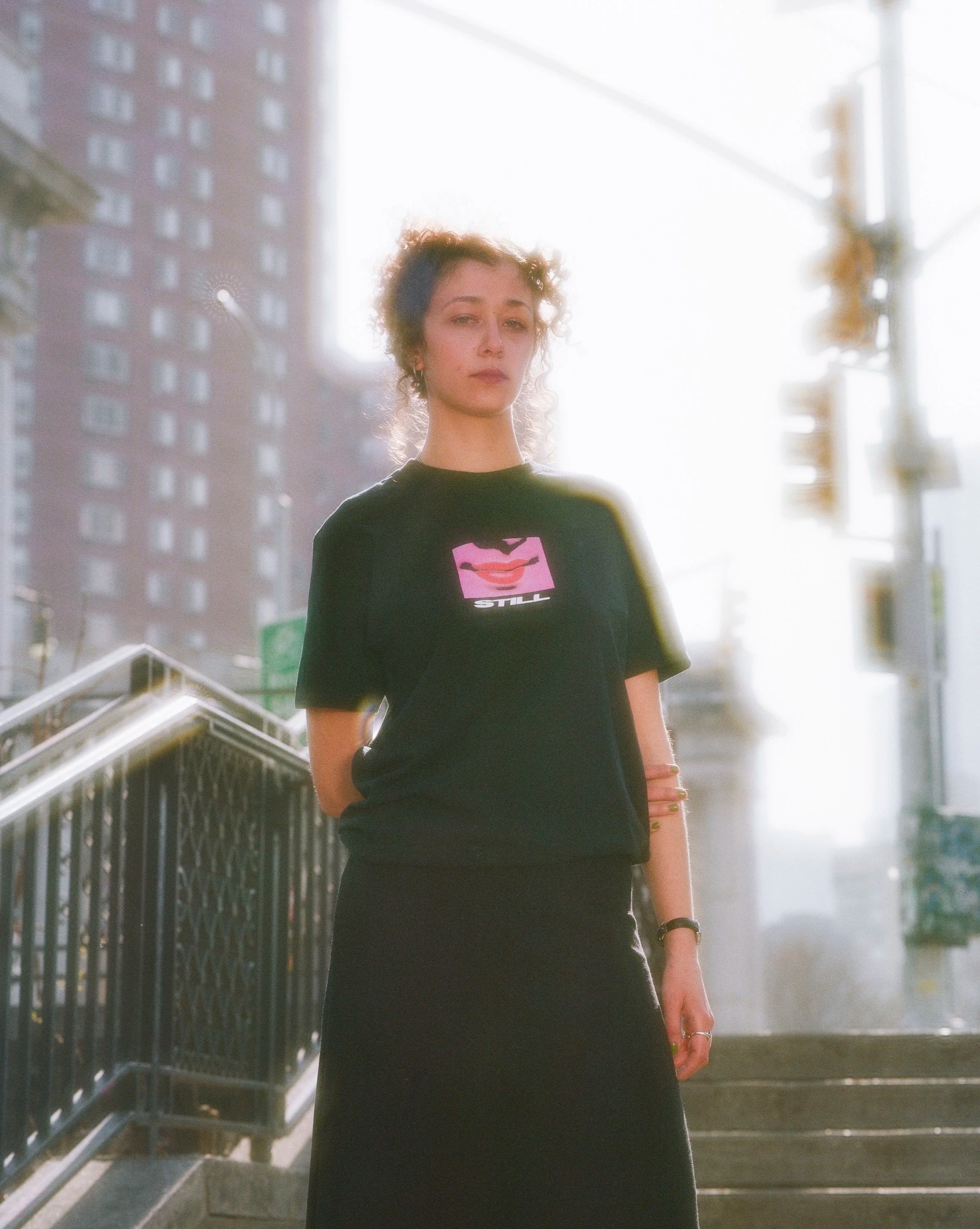 STILL_SMILE_TEE_JENNA-3.jpg