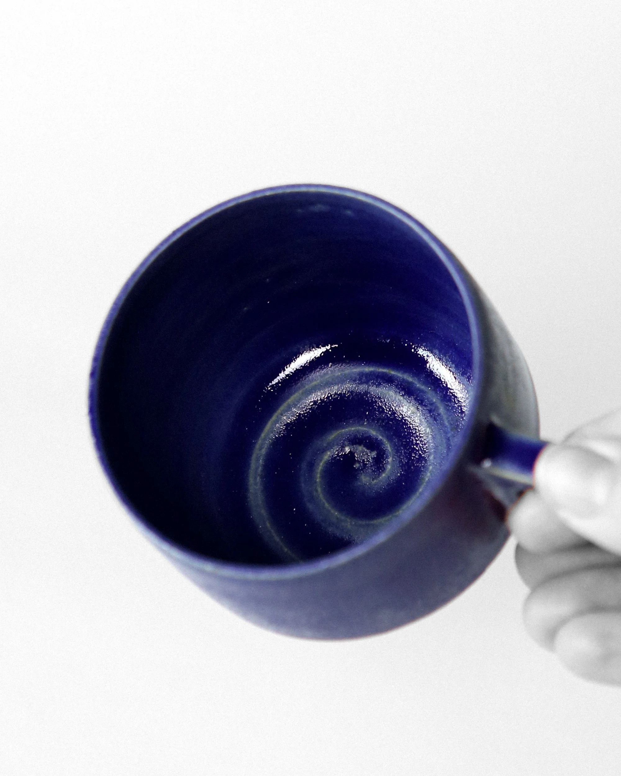 SPIRAL-HOLDING.jpg