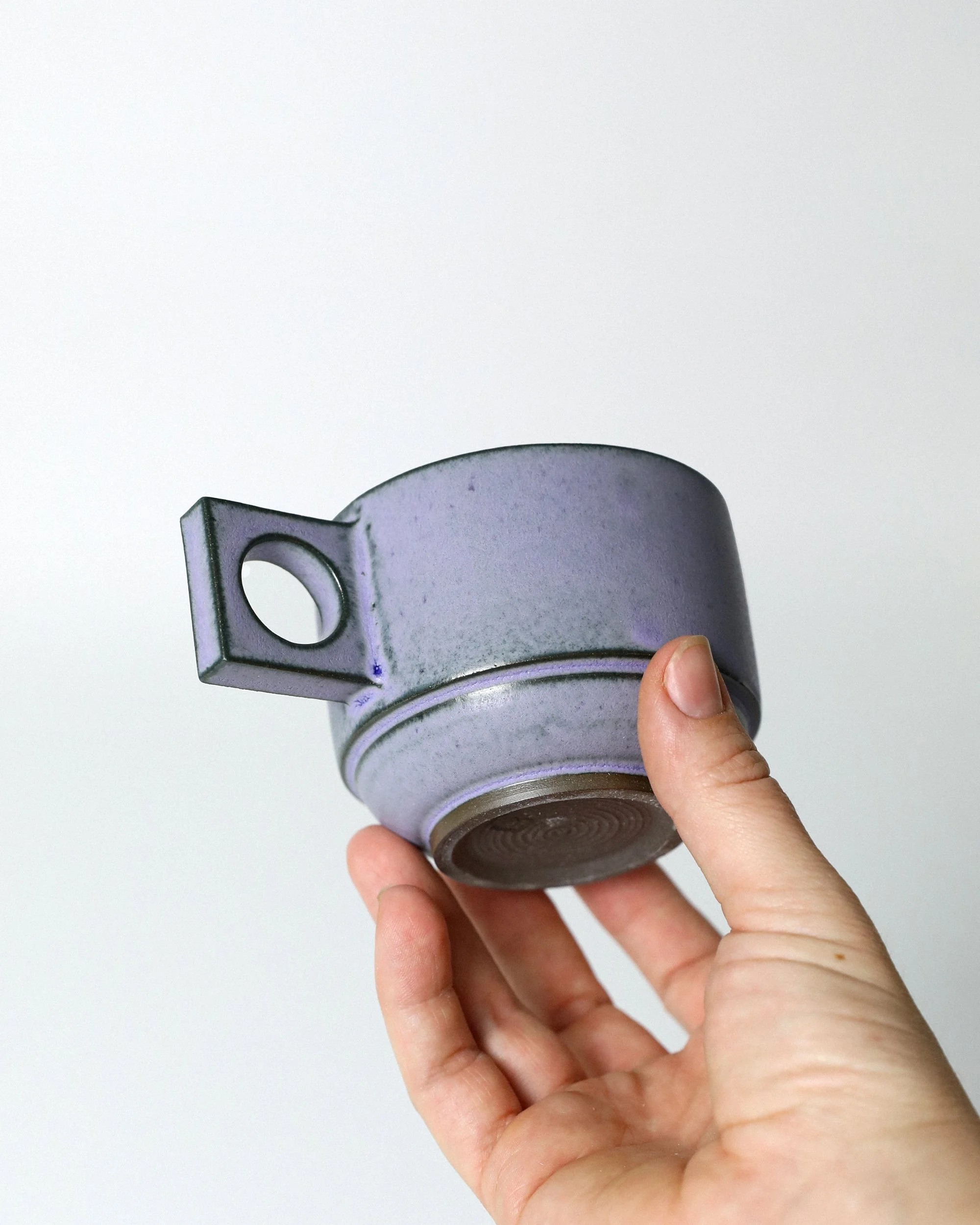 Holding-Up.jpg