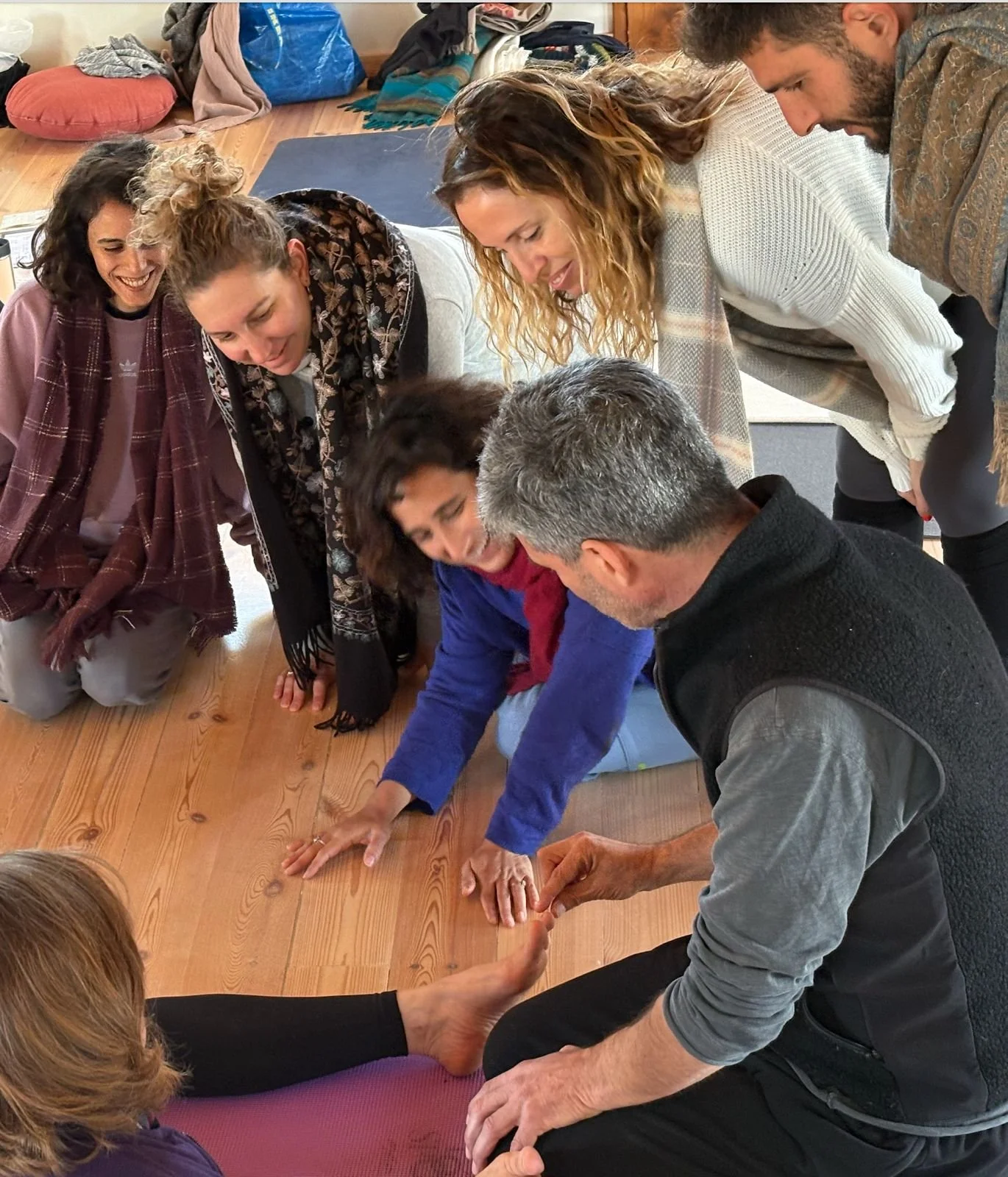 מגע יוגה תרפיה