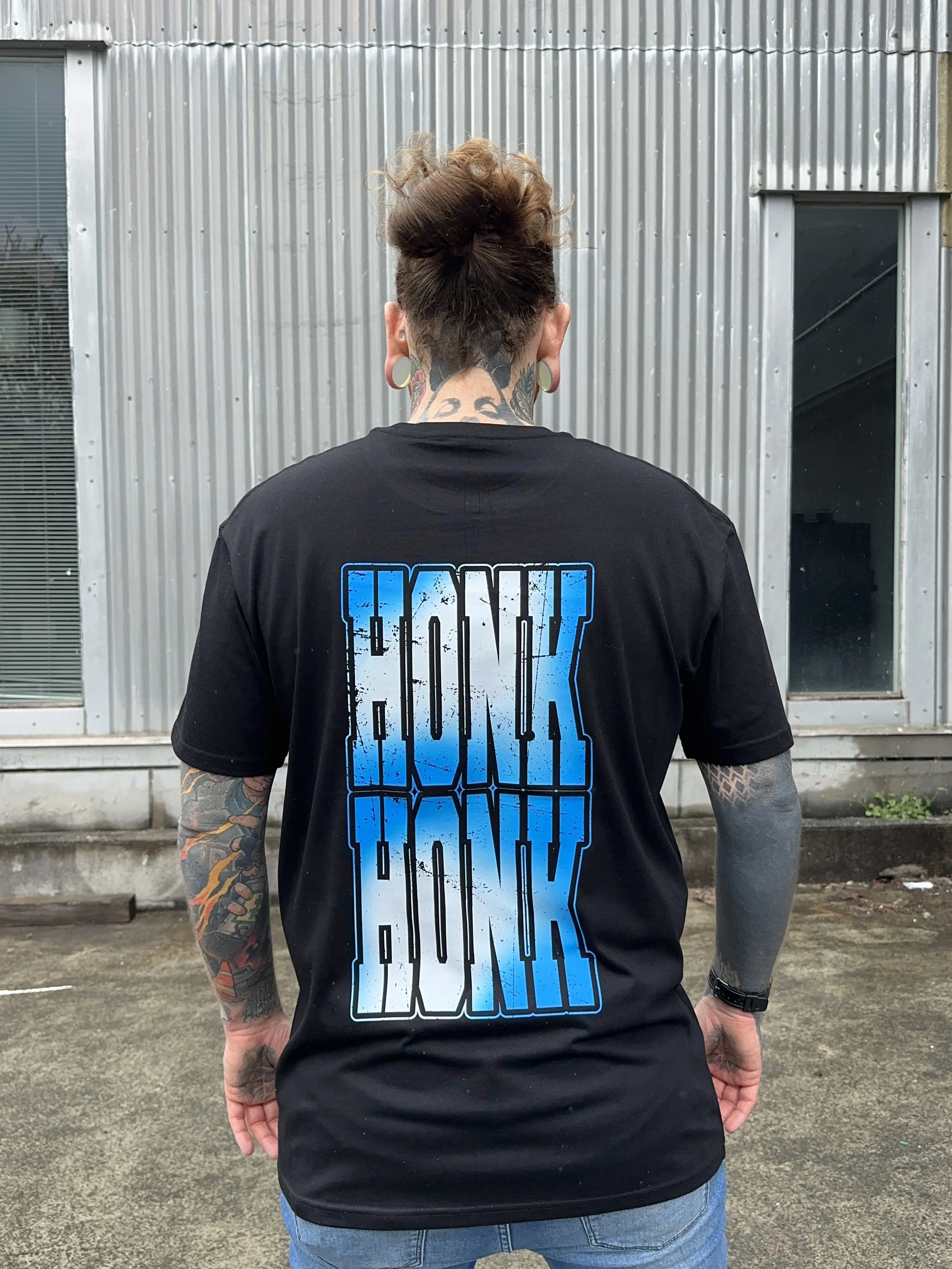 Brisbane best shirt printing knocked loos.jpeg