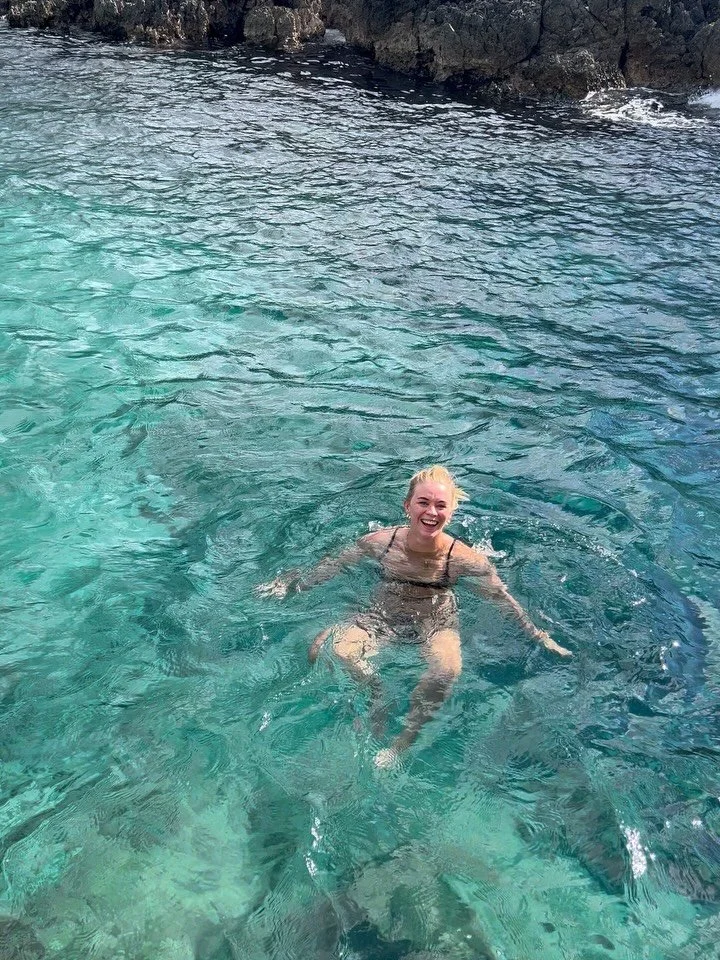 3 years + 5 visits @peligoni and it&rsquo;s @oyogo.london and i will keep saying yes. I&rsquo;m very lucky that being fully online means i can work anywhere in the world now. it&rsquo;s pretty lovely. spending the week with my best friend, coaching a