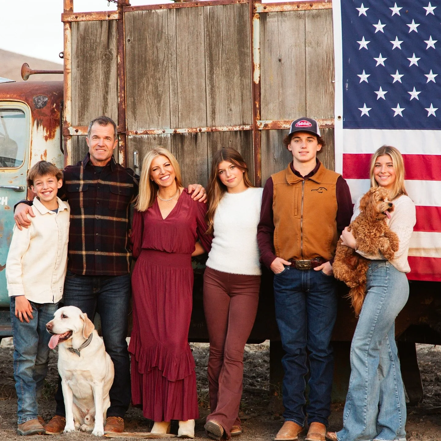 Along with living a faith-filled life and sharing her health expertise with her clients, Gina is also a MOTHER, one of the hardest, most beautiful, and most important jobs a woman can have. 💛

In this episode, she opens up about faith-fueled motherh