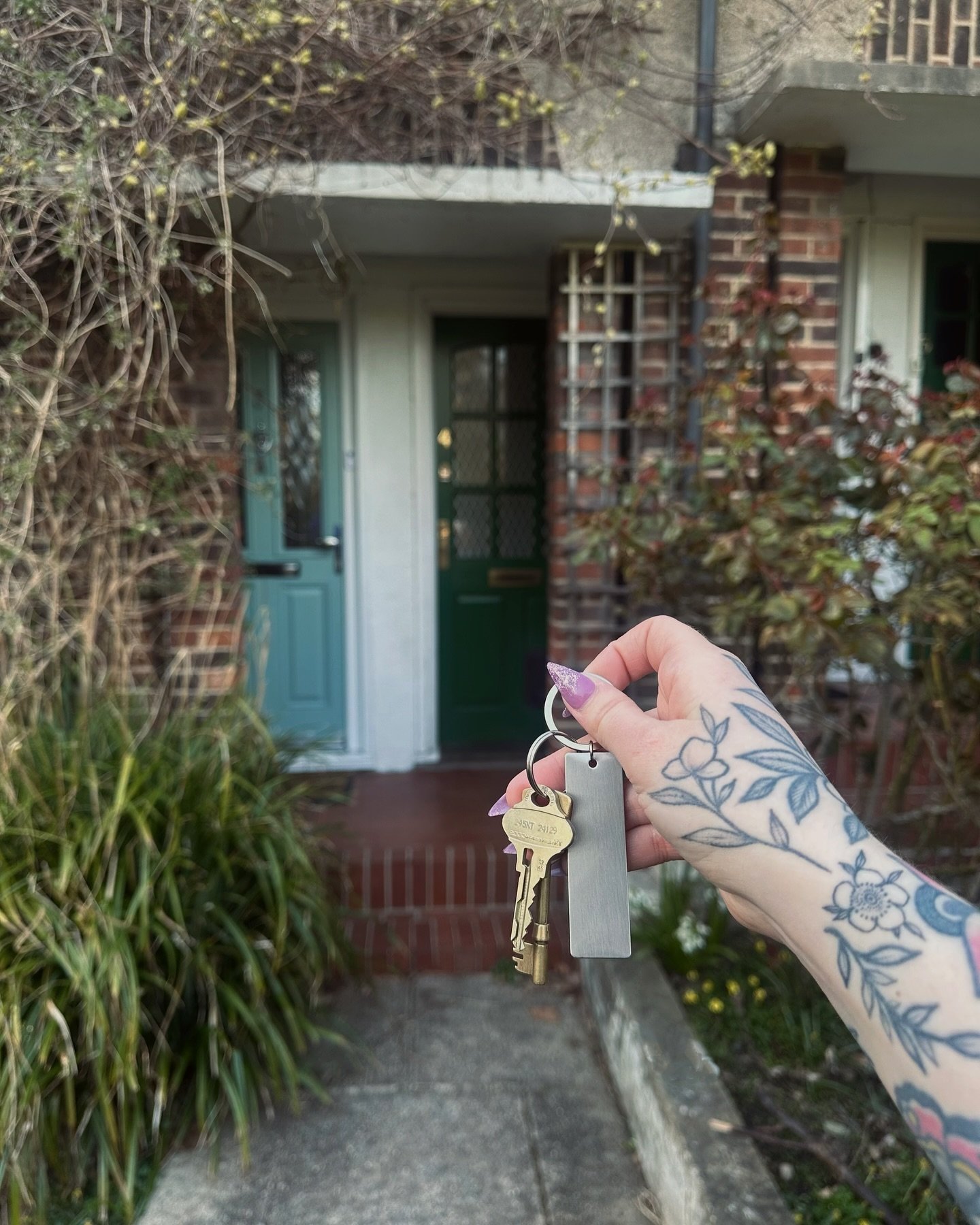 I&rsquo;ve been waiting since I was 16 for this moment ✨home✨

9 years of being in London working 2 jobs, saying yes to every client and flat sharing to have the chance to save.

Couldn&rsquo;t have done this without Brad, working unsociable shifts o