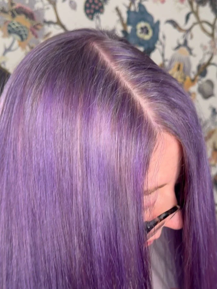 When I first met Kelly during the colour consultation, I understood her personal journey and achievements behind her wanting to get rid of her iconic copper hair.

She dreamt of having lilac hair, to maintain the length and incorporate her natural wh
