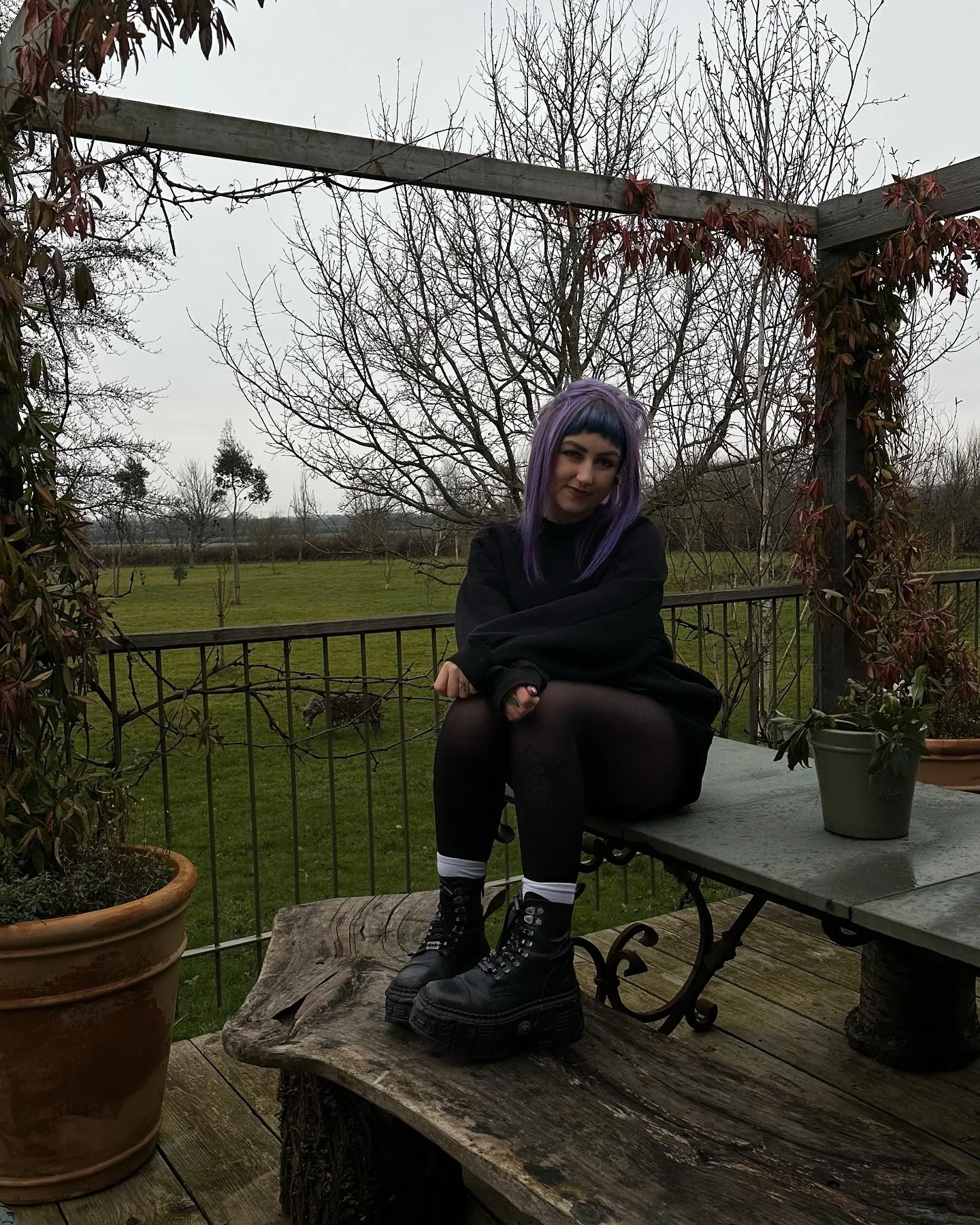 Autumn 🍂🤎🫖
..swipe for the most handsome boy