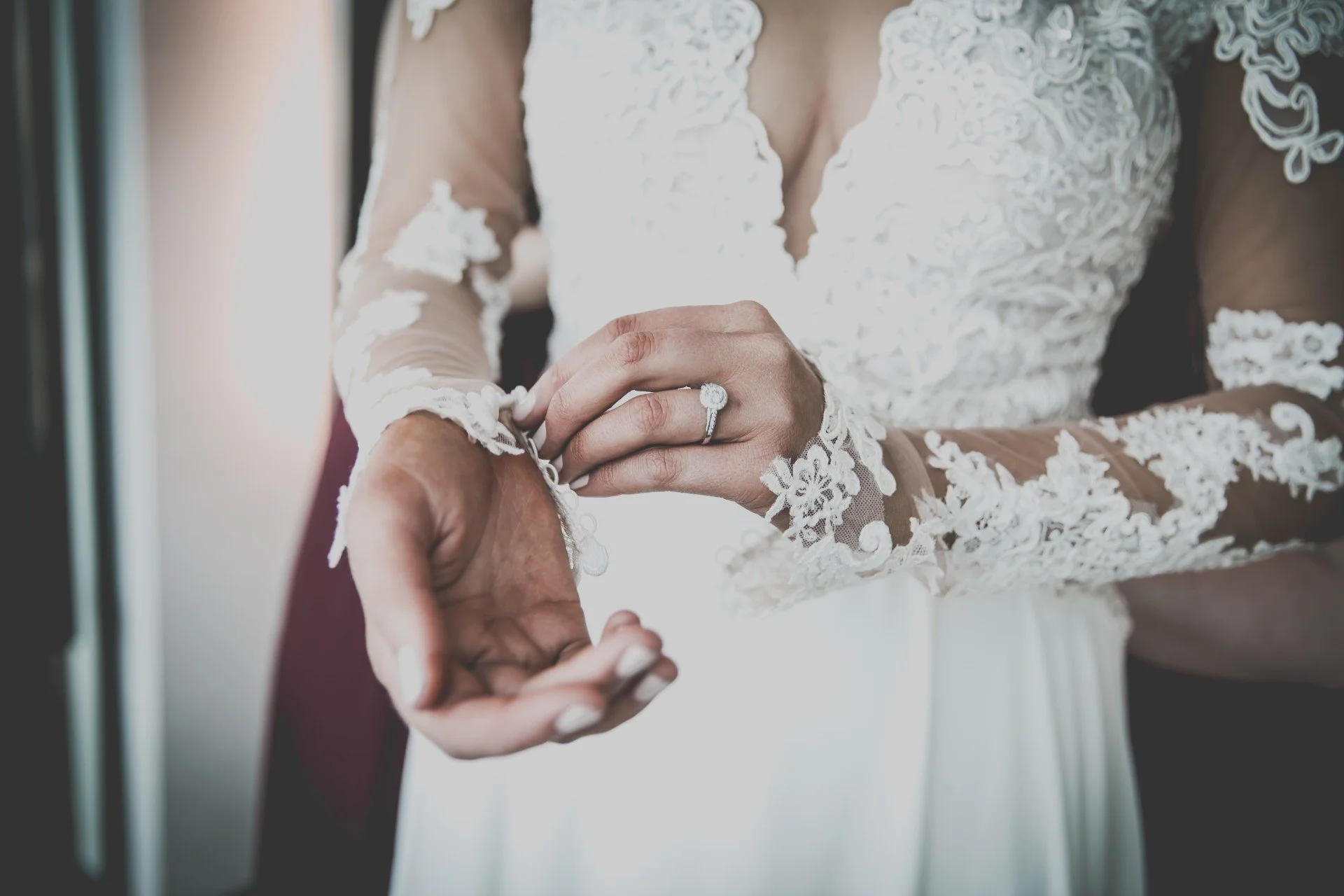 White April-	WA6015-12