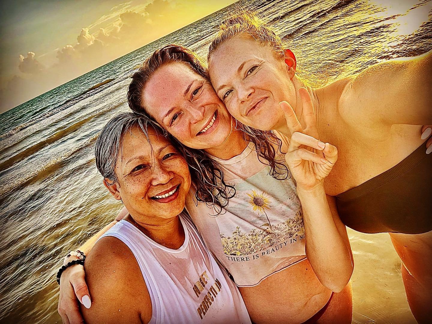 Bffs at the beach!
