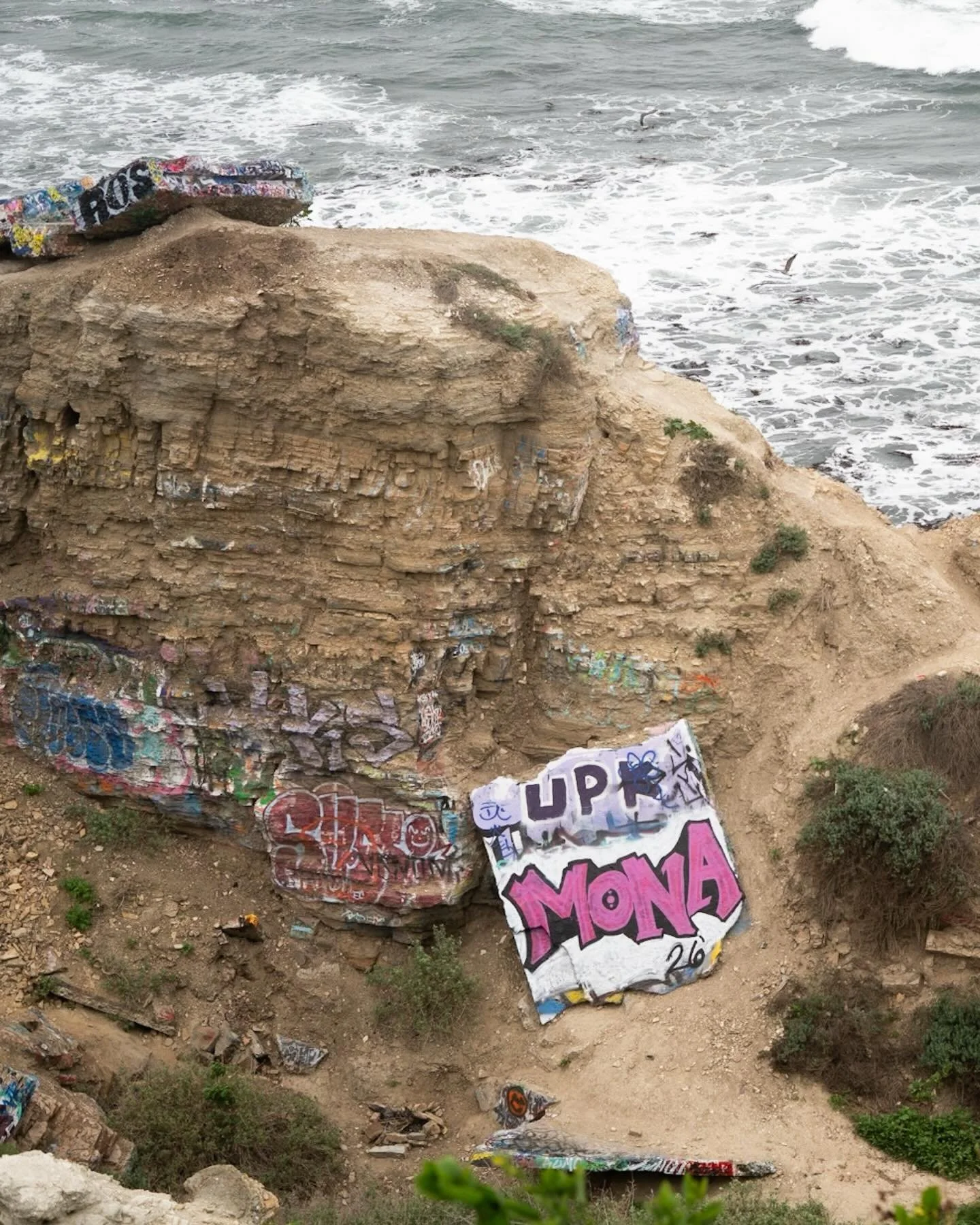 Sunken City
San Pedro, L.A., California
~
In the 1920s Sunken City was an upscale neighbourhood with luxury homes and even a hotel. Deciding to build here without testing the geology proved disastrous when in 1929 a massive land slide - at its fastes
