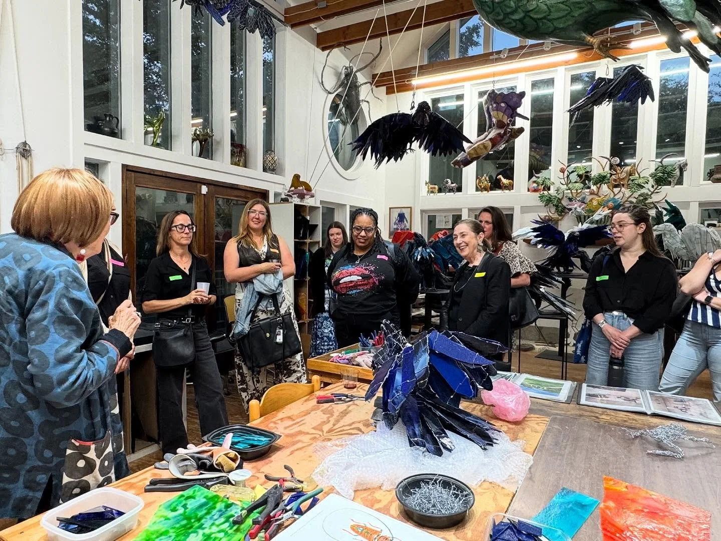 Happy new year ✨ Thank you all for making 2025 such a terrific year for artconnexDC! Through exhibition tours, artist studio visits, social events, and more, we approached our goals of fostering kinship and enhancing the vibrant DC arts ecosystem. We