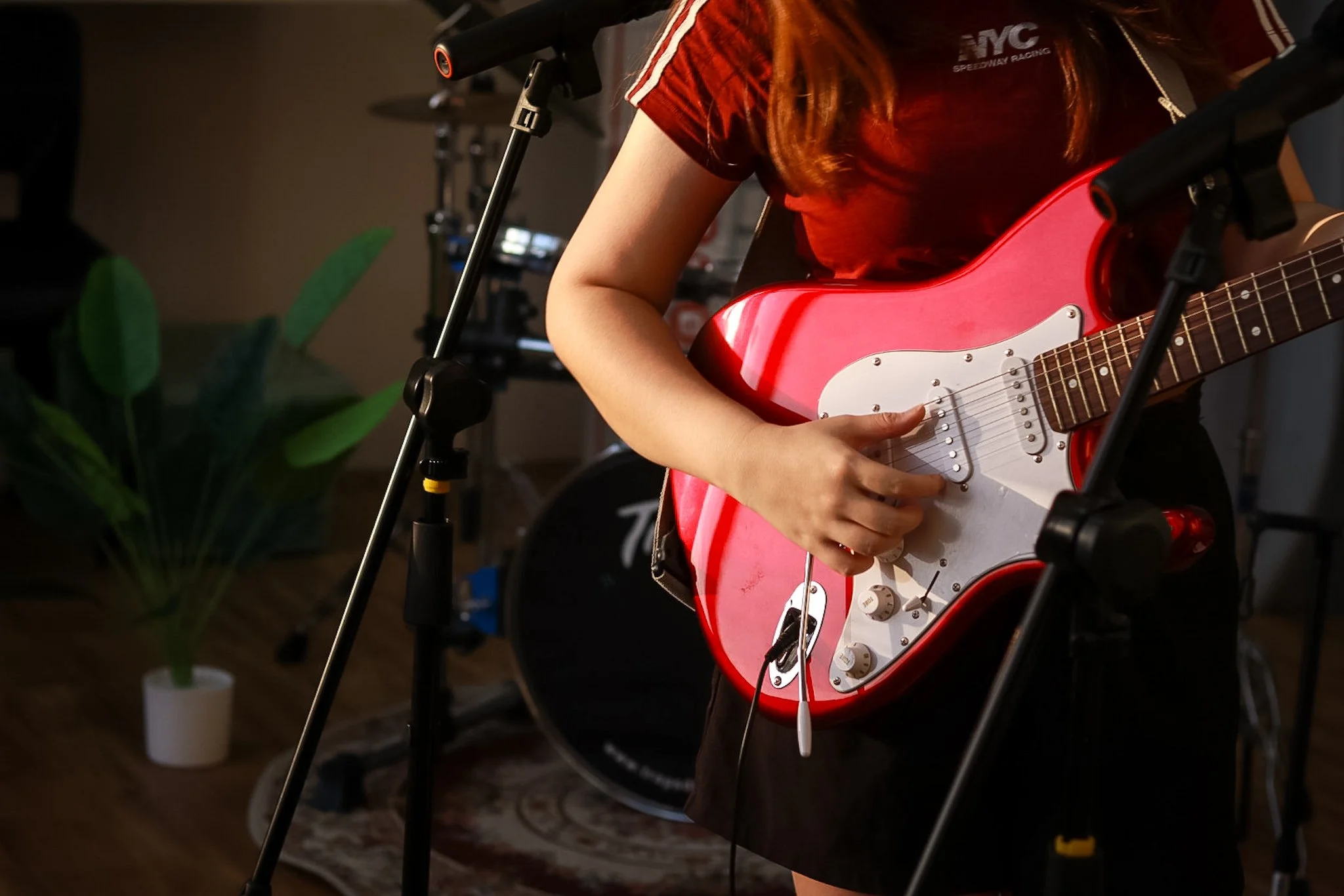 Electric guitar and Bass Guitar