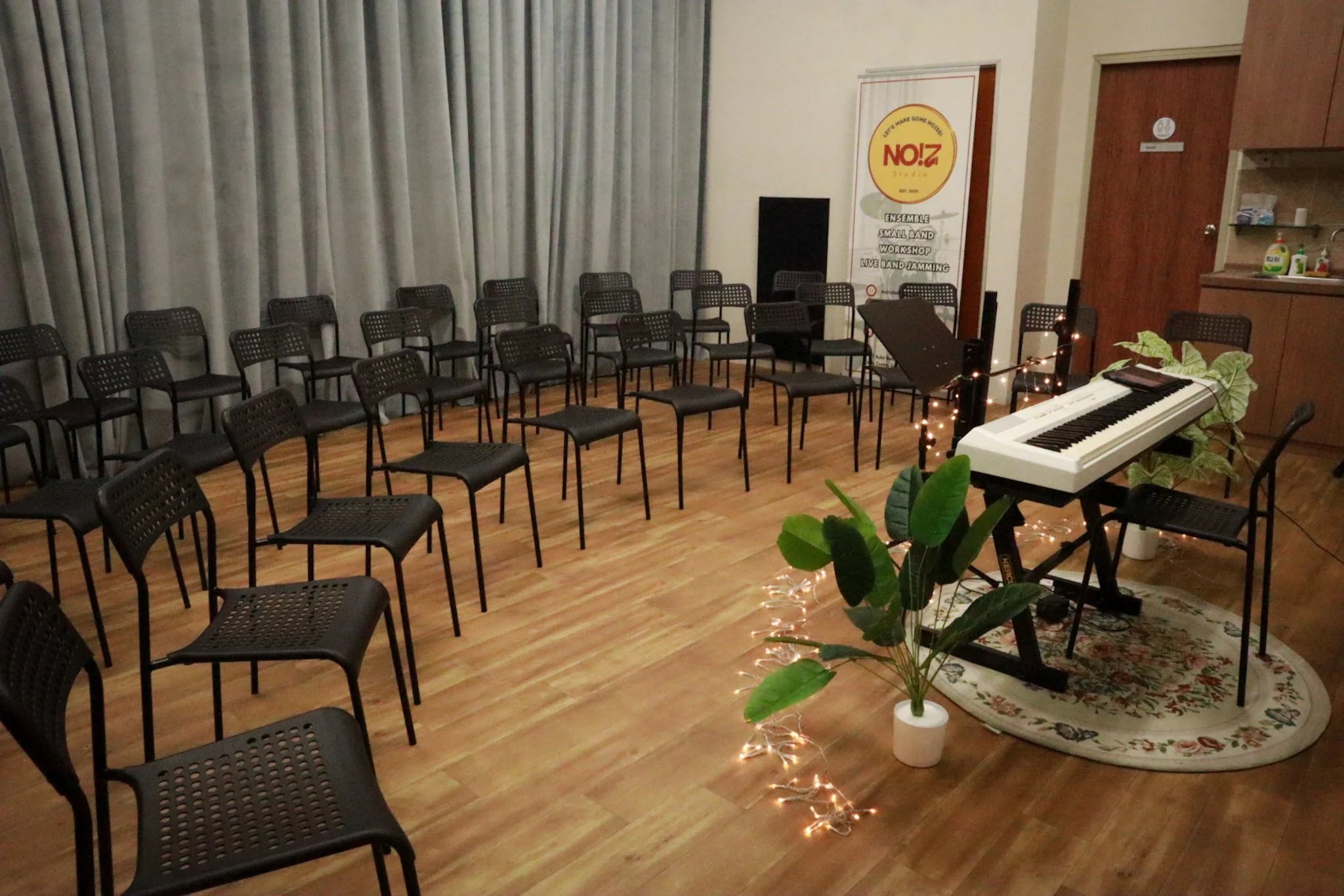 suitable to host intimate performance or event