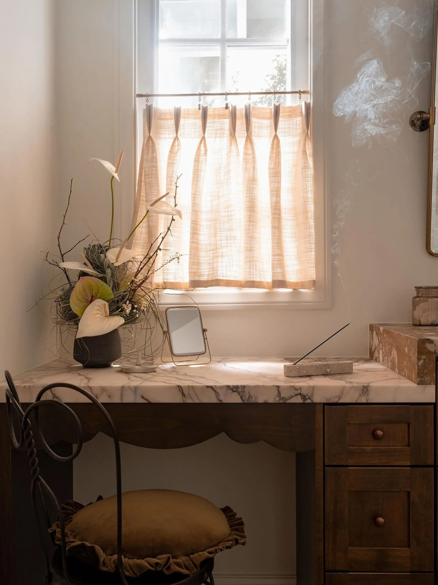 SWEET SATURDAY.
.
.
📸 @jennajophoto