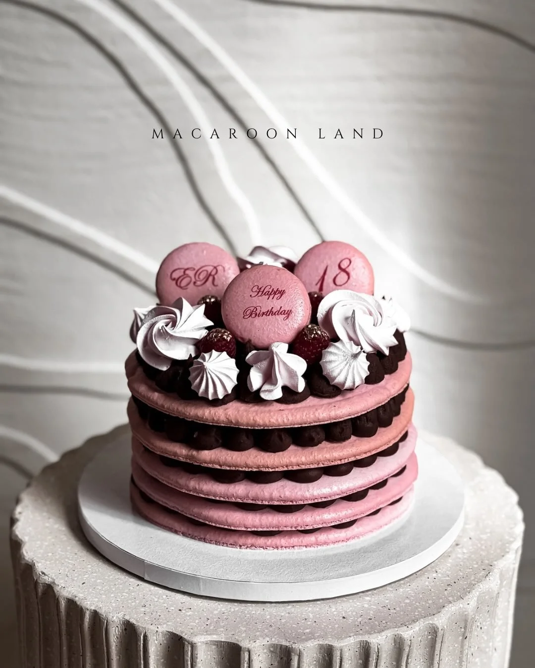 Macaron cake💕

.
.
.
.
.
.
.
#macarons #macaron #macaronsofinstagram macaronstagram macaronlover macaroncollab2025macaronlove macaronart macarontower macaronshop macaronbox macaronaddict macarongram macaron_homemade macarontowers frenchmacaron macar