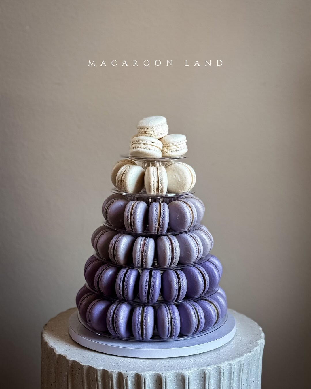 6 tiers macaron stand💜

.
.
.
.
.
.
.
#macarons #macaron #macaronstand