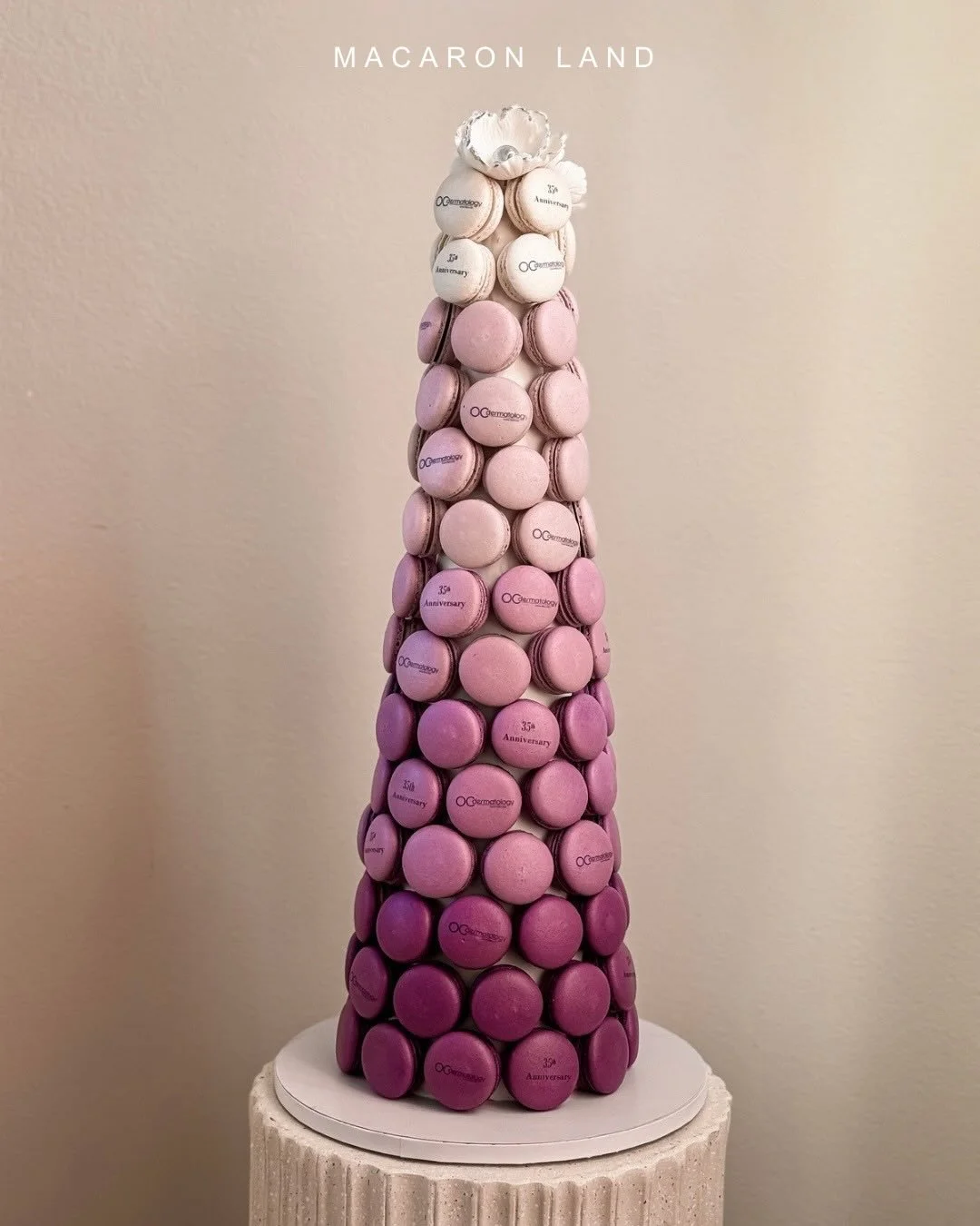 23&rdquo; macaron tower💜