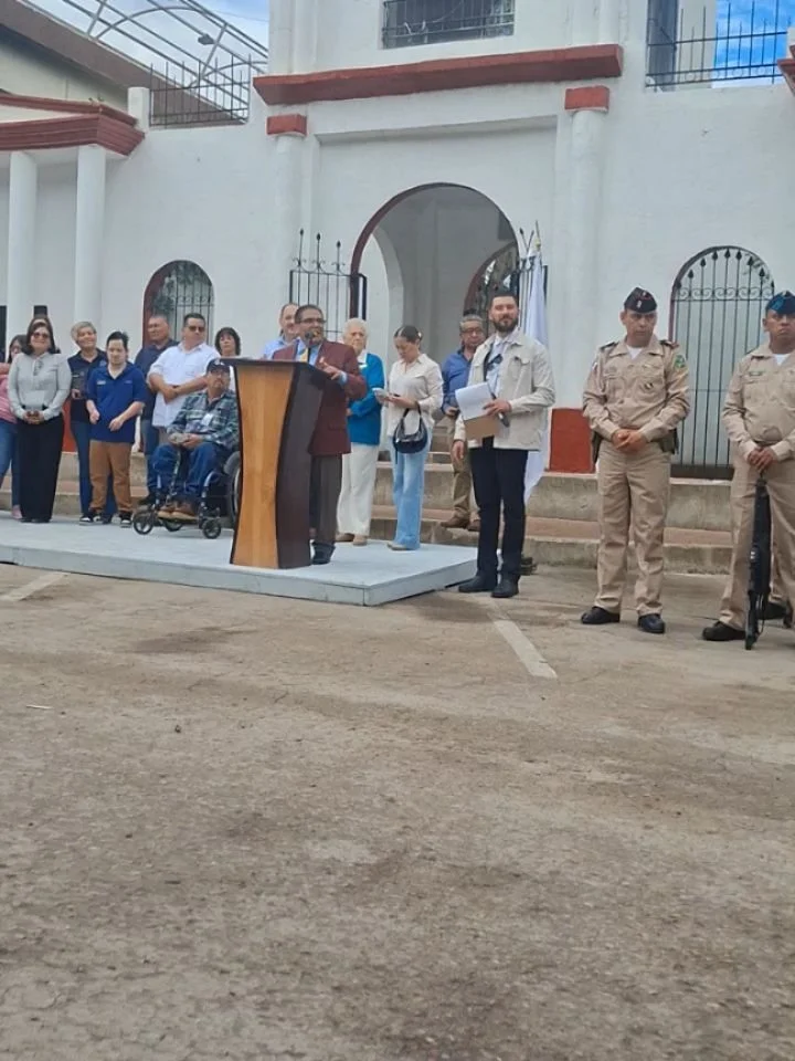 🌟 &iexcl;Somos H&eacute;roes de la Ciudad! 🌟

Con enorme gratitud y humildad, compartimos con ustedes que hemos sido reconocidos como &quot;H&eacute;roe de la Ciudad&quot;, un honor que celebramos junto a cada persona que ha caminado a nuestro lado