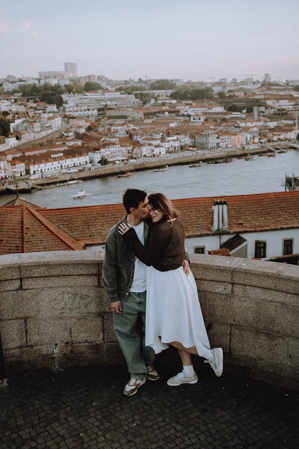 Couple Photoshoot in the Heart of Porto - Sé District