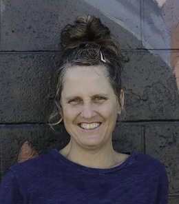 Kari Johson.png