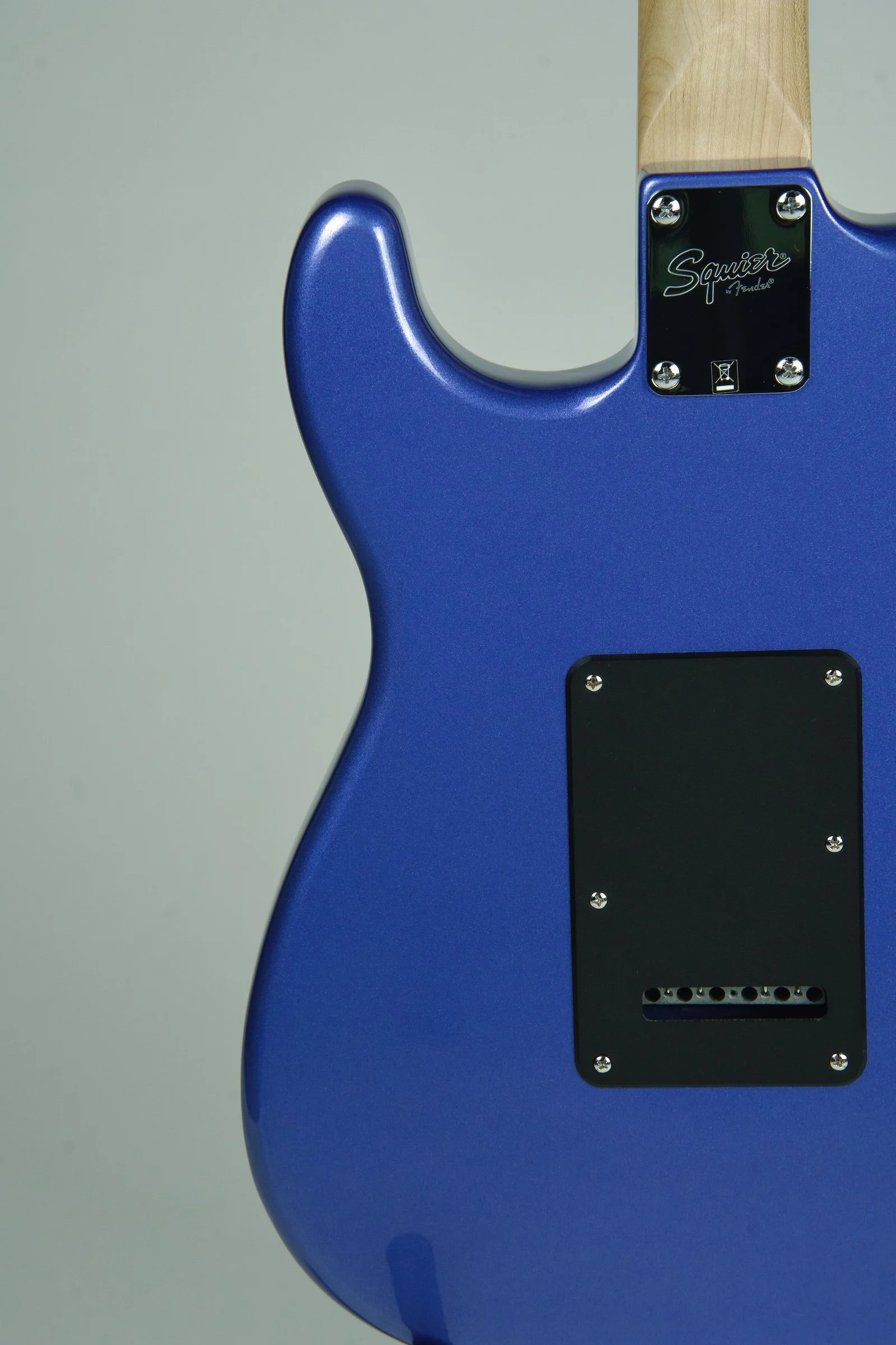 Used 2018 Squier Contemporary HSS Stratocaster Electric Guitar - Ocean Blue Metallic9.jpeg