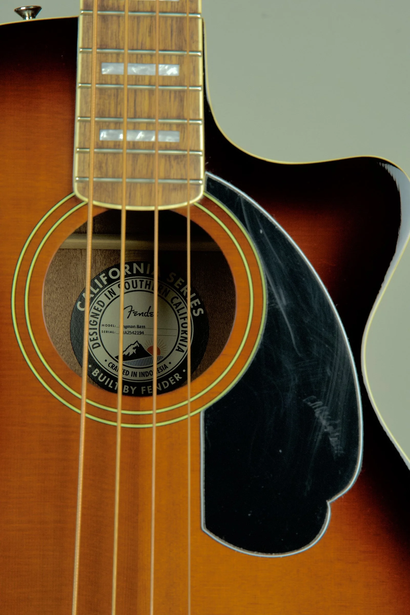 Fender Kingman Acoustic Bass Guitar - Shaded Edge Burst7.jpeg