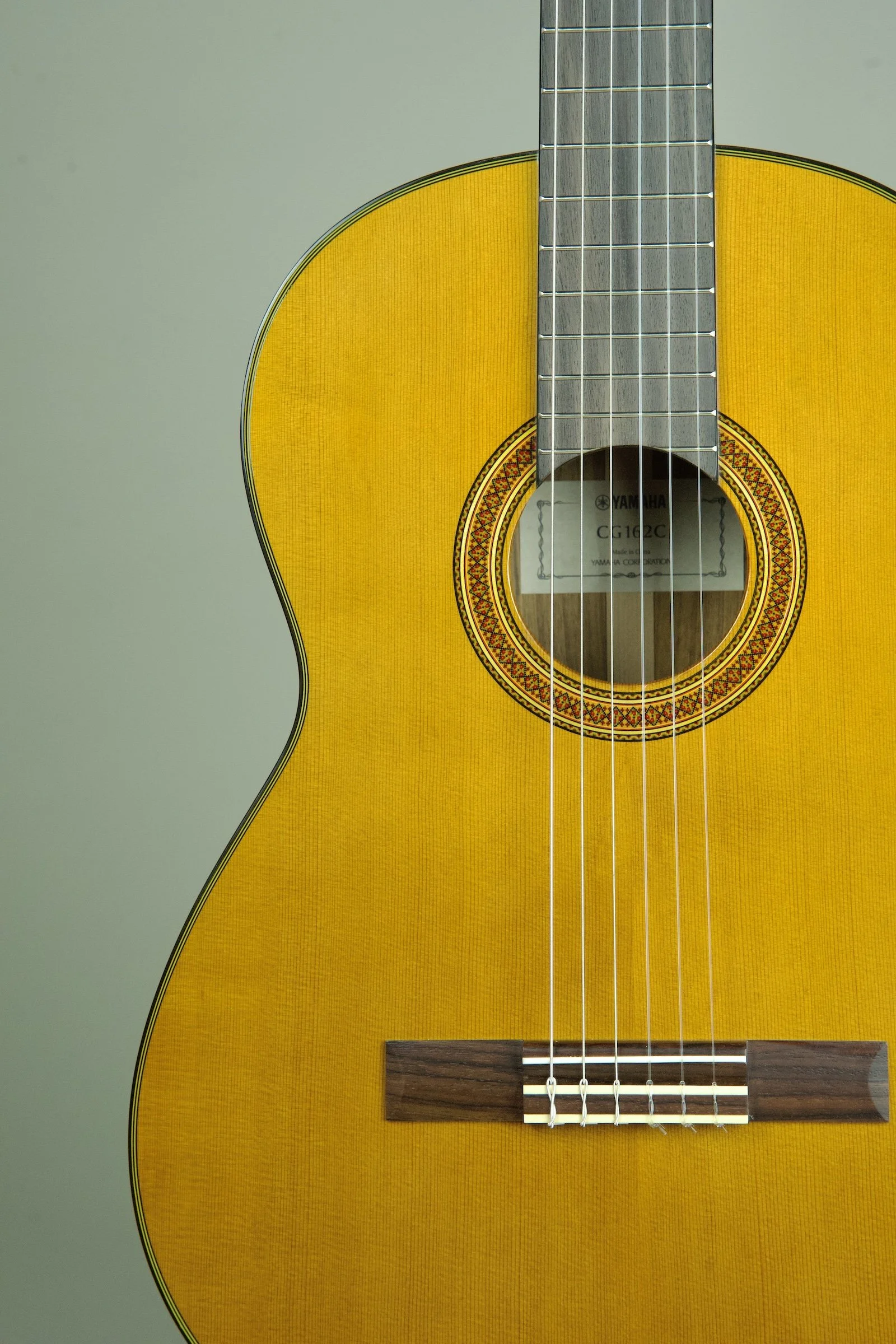 Yamaha CG162 Classical Guitar4.jpeg