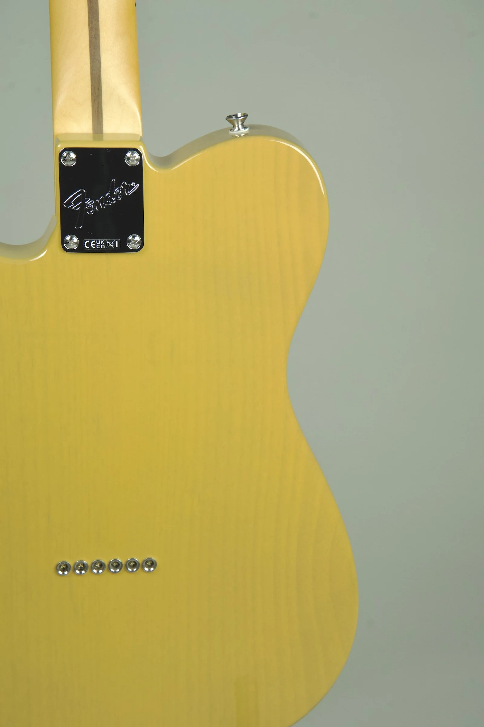 Fender American Professional Classic Telecaster Electric Guitar - Butterscotch Blonde12.jpeg