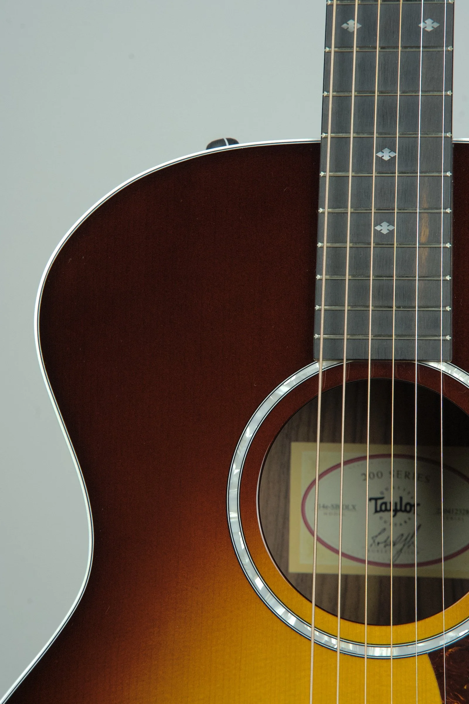 Used Taylor 214e-SB-DLX Acoustic Electric Guitar5.jpeg