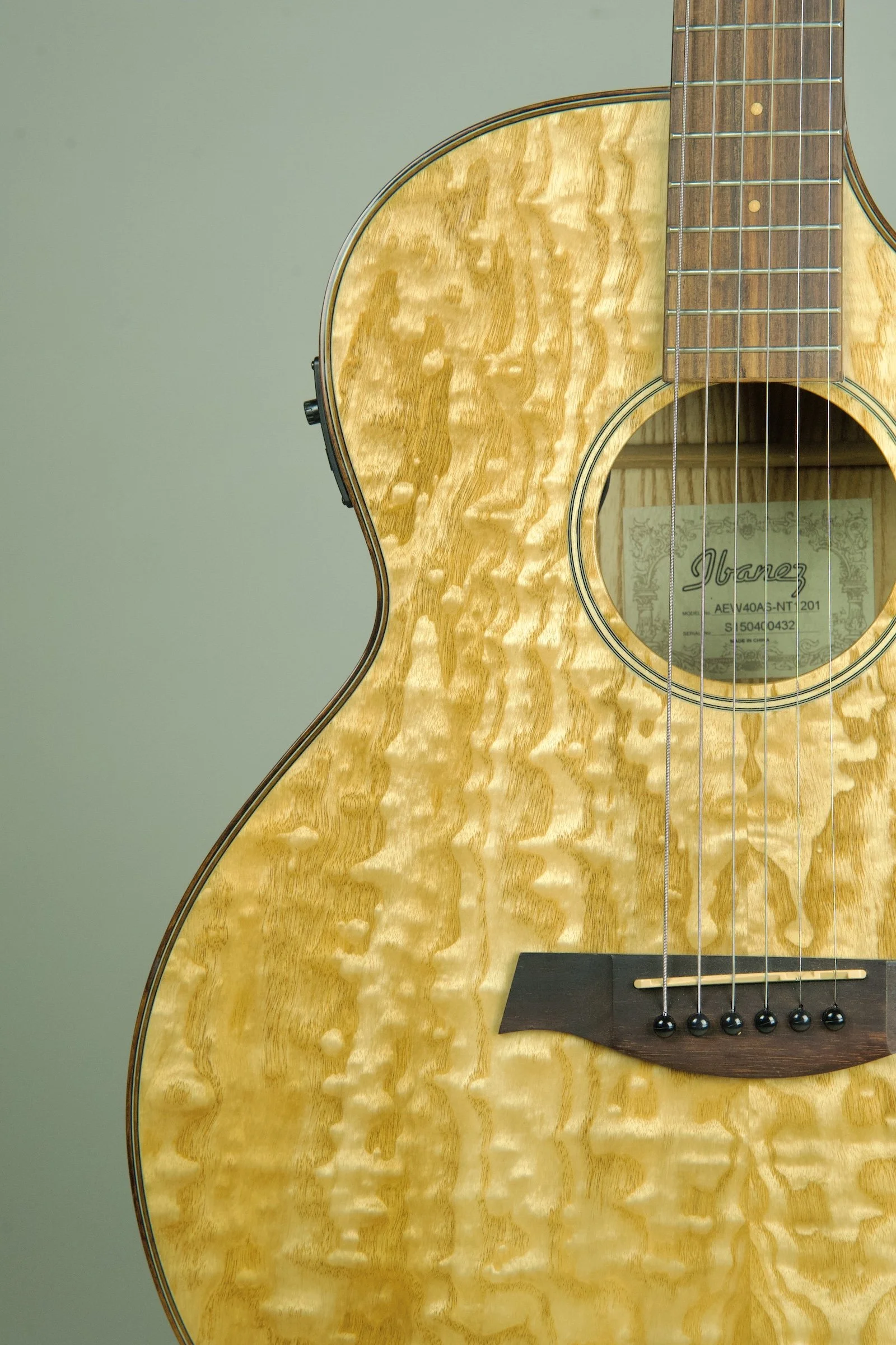 Used Ibanez Acoustic Electric AEW40AS4.jpeg