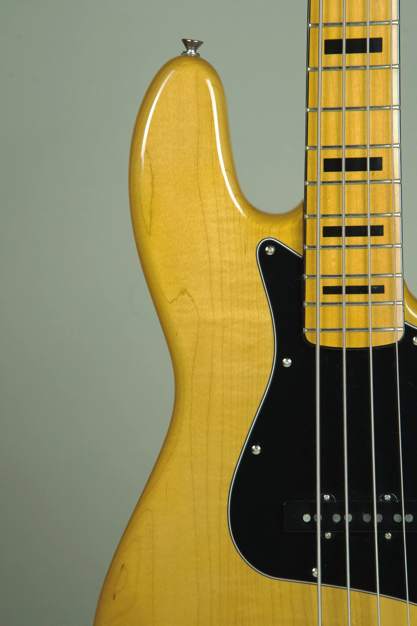 Used Squier Classic Vibe 70s Jazz Bass - Natural5.jpeg