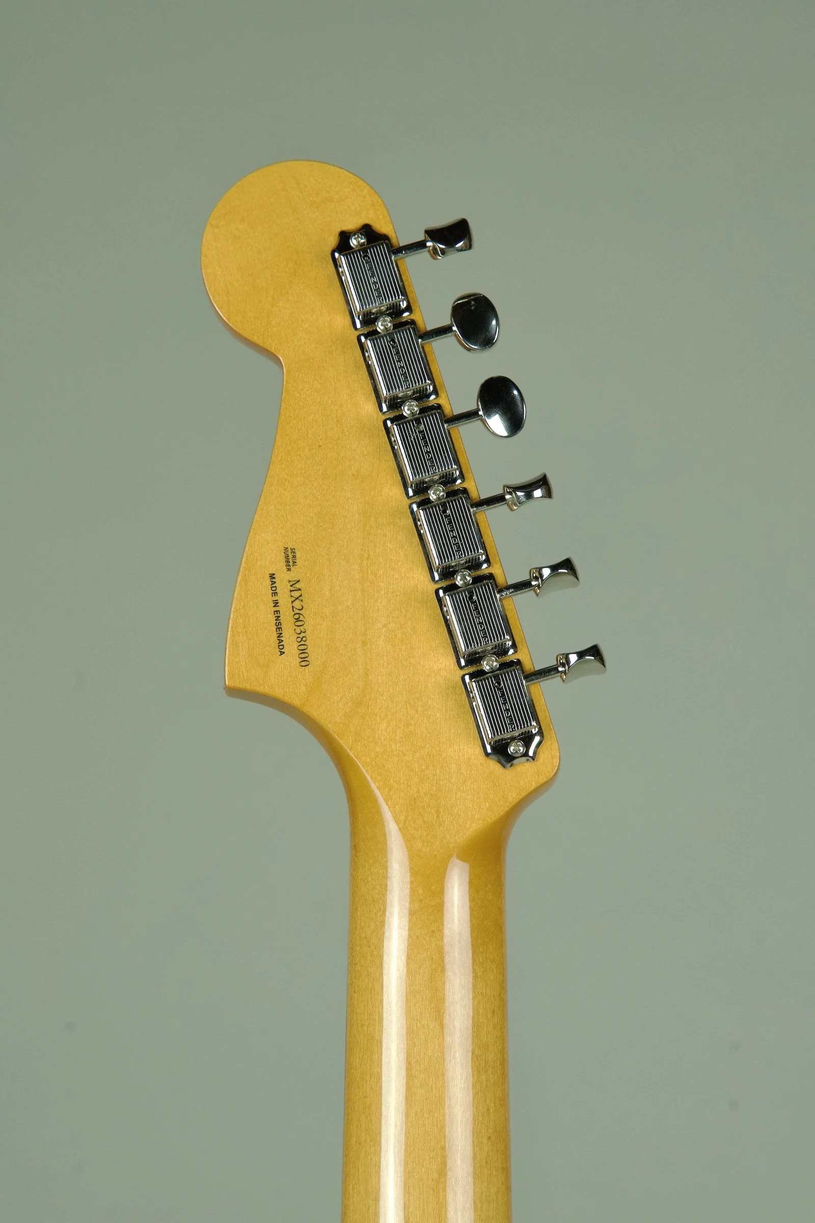 Fender Vintera III Mid '60s Jazzmaster Electric Guitar - Sonic Blue10.jpeg