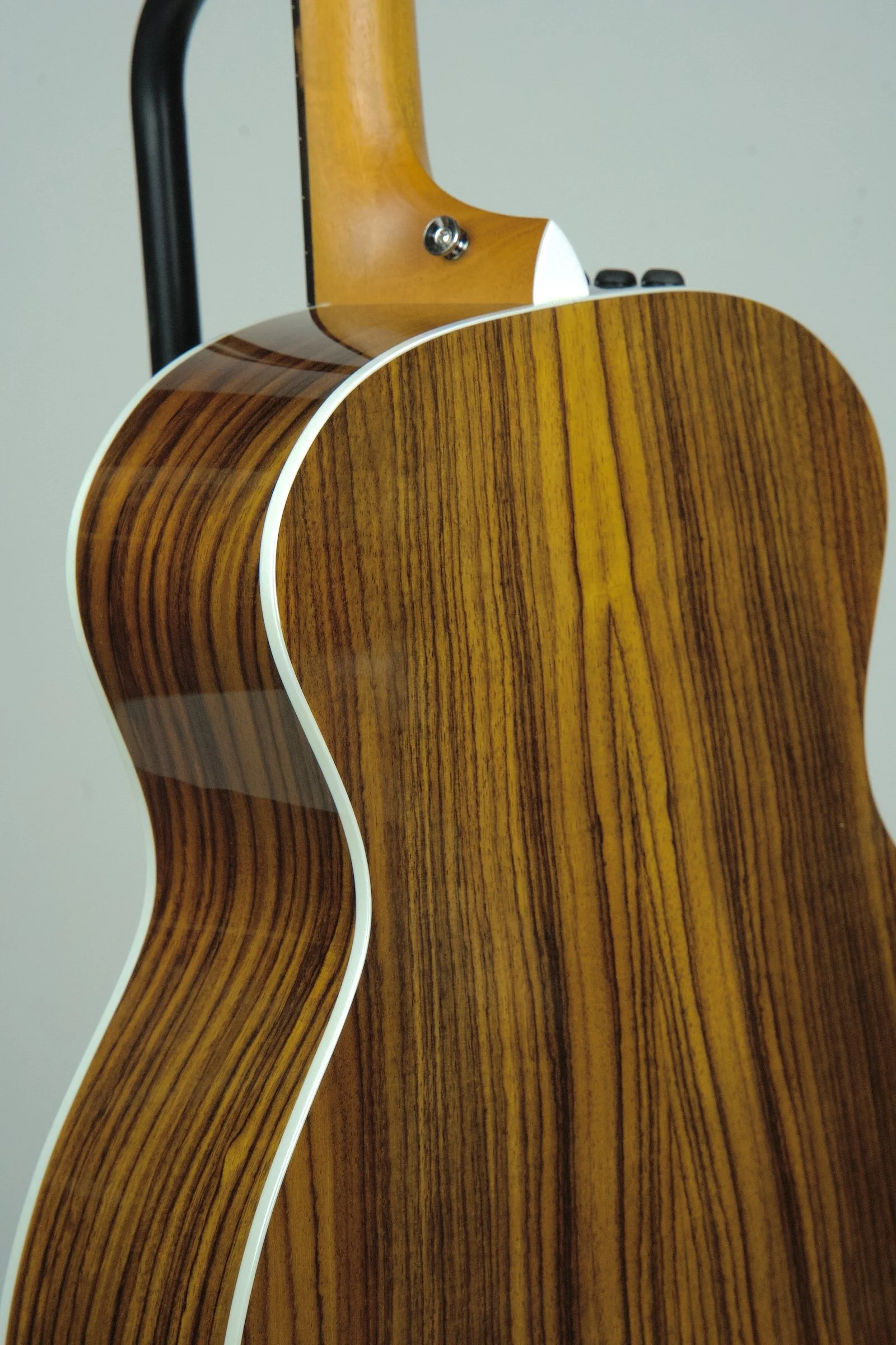 Used Taylor 214e-SB-DLX Acoustic Electric Guitar15.jpeg