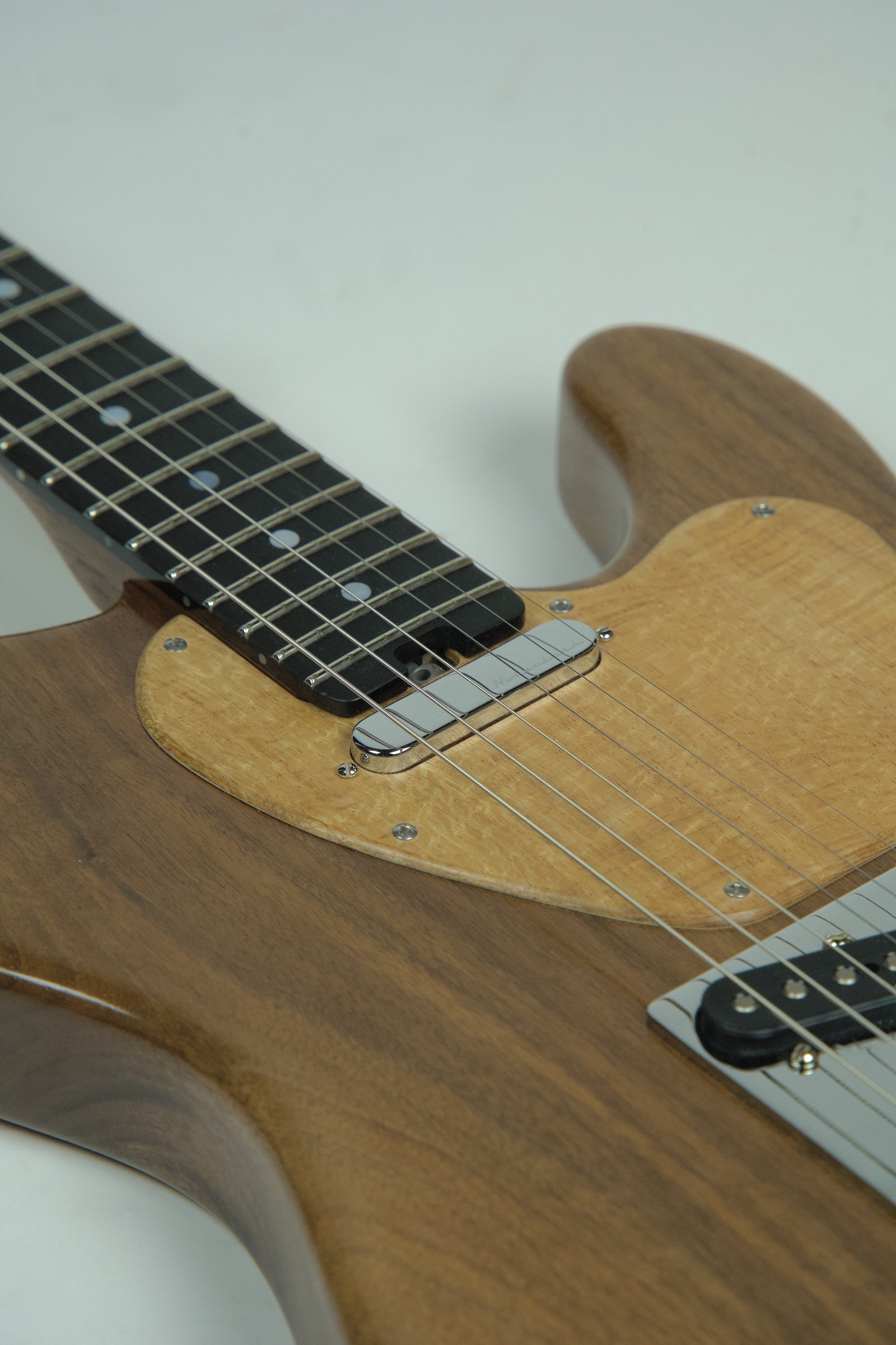 Stosh T-2 Electric Guitar - Natural Walnut26.jpeg