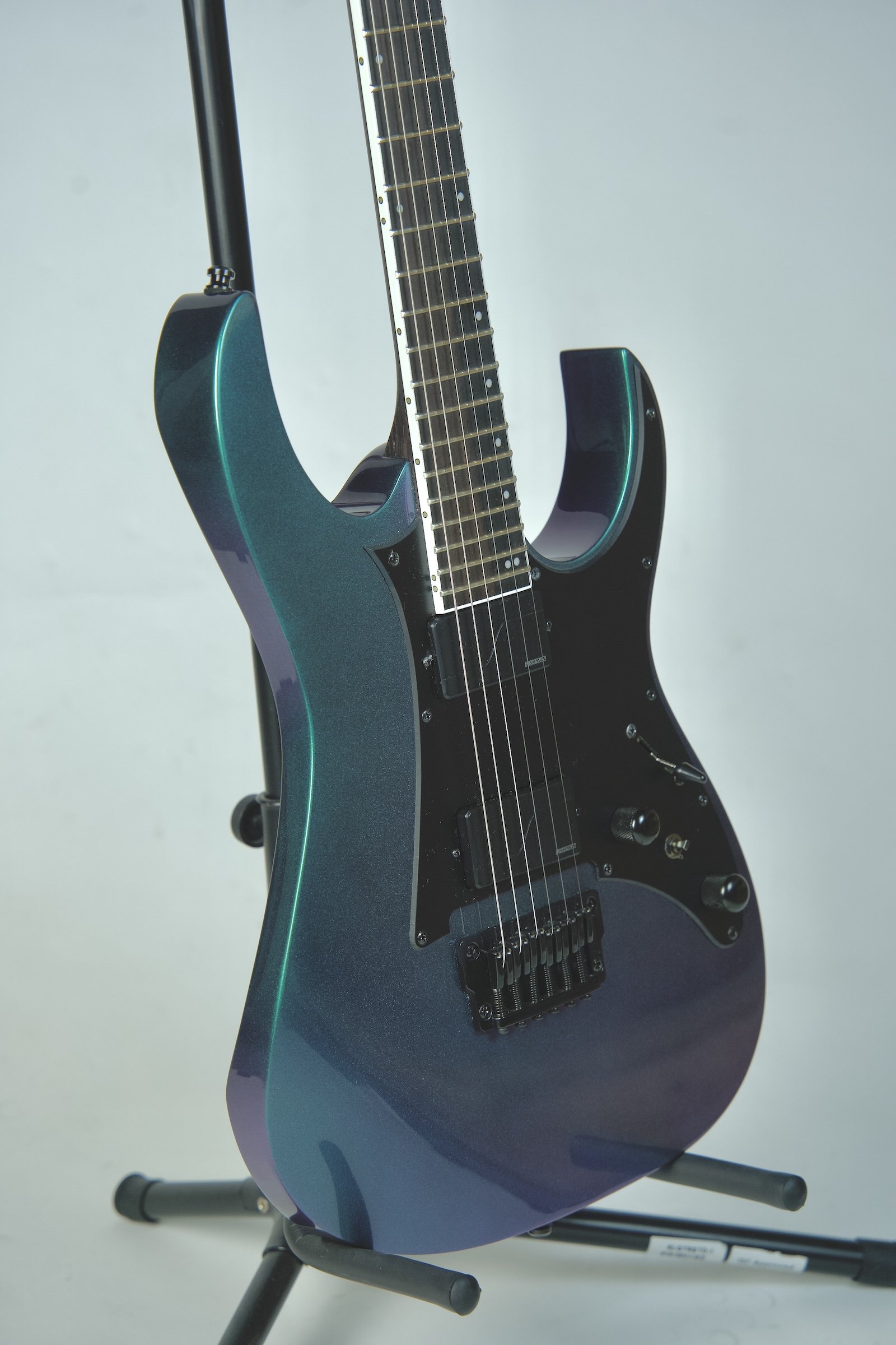 Used Ibanez Axion Label RG631 Electric Guitar Blue Chameleon5.jpeg