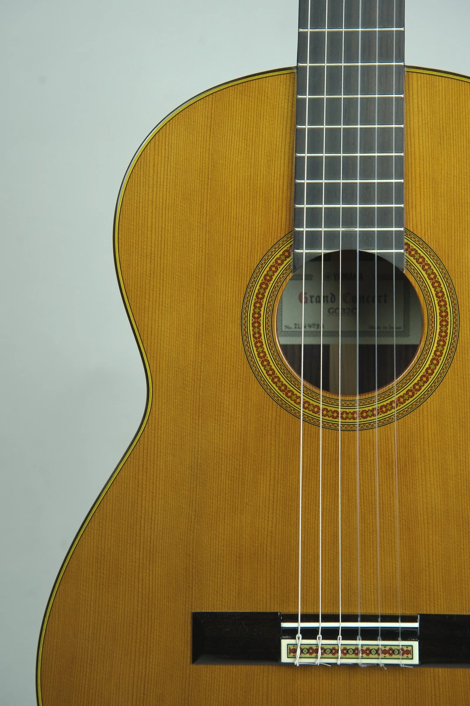Yamaha Red Label GC32 Classical Guitar 19.jpeg