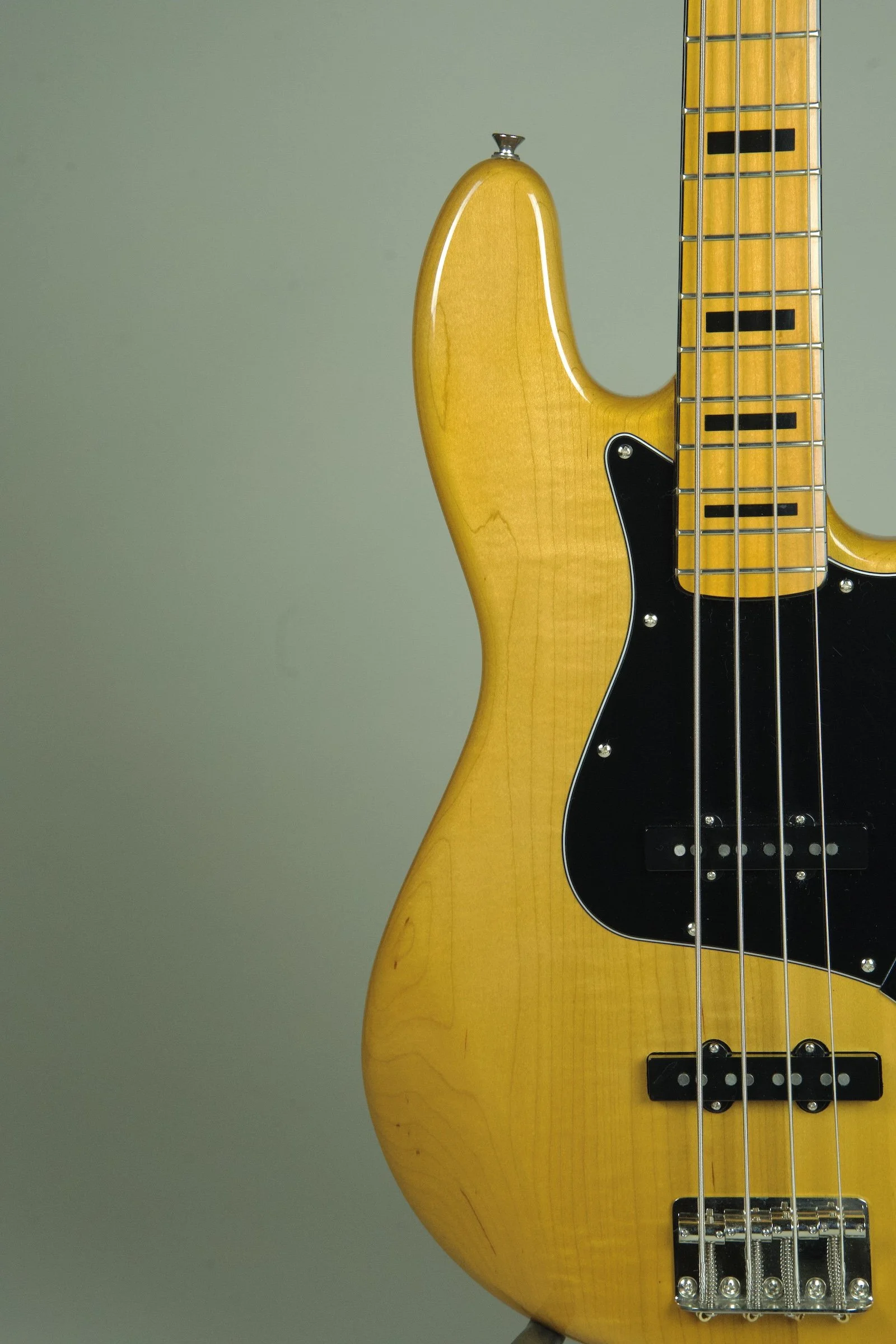 Used Squier Classic Vibe 70s Jazz Bass - Natural4.jpeg