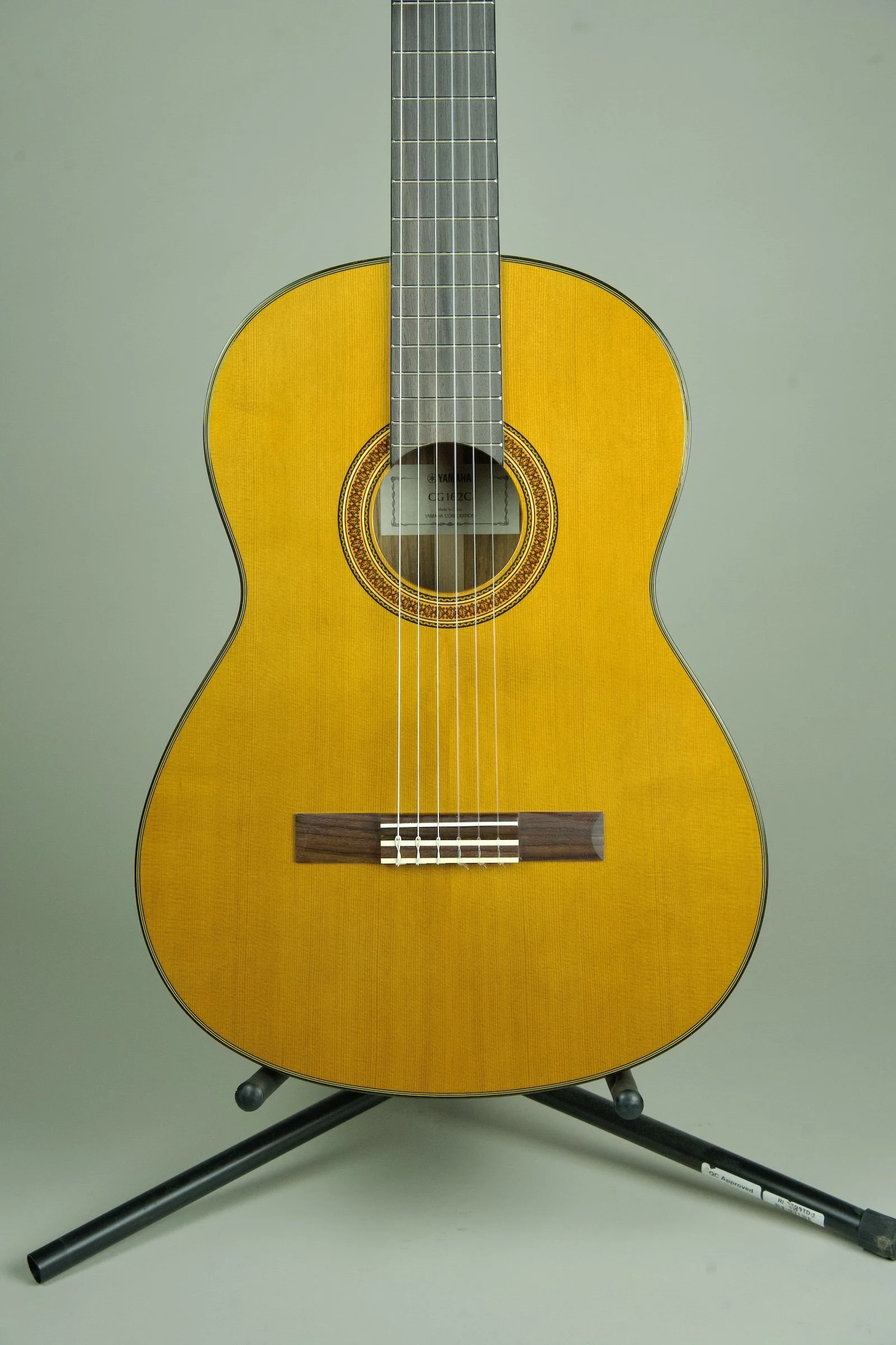 Yamaha CG162C Classical Acoustic Guitar