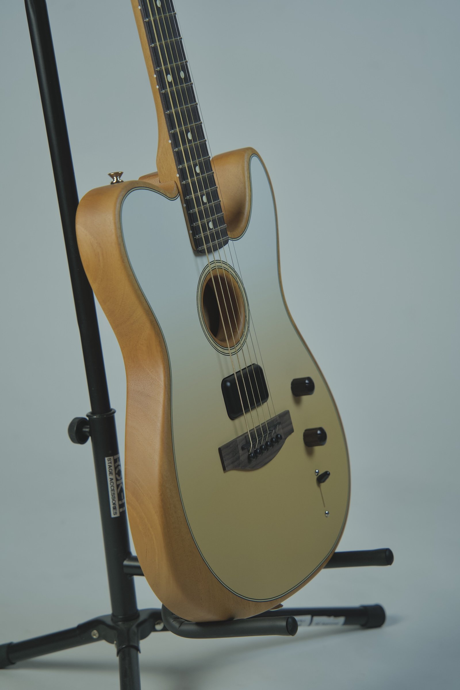 Fender Acoustasonic Finneas Telecaster12.jpeg