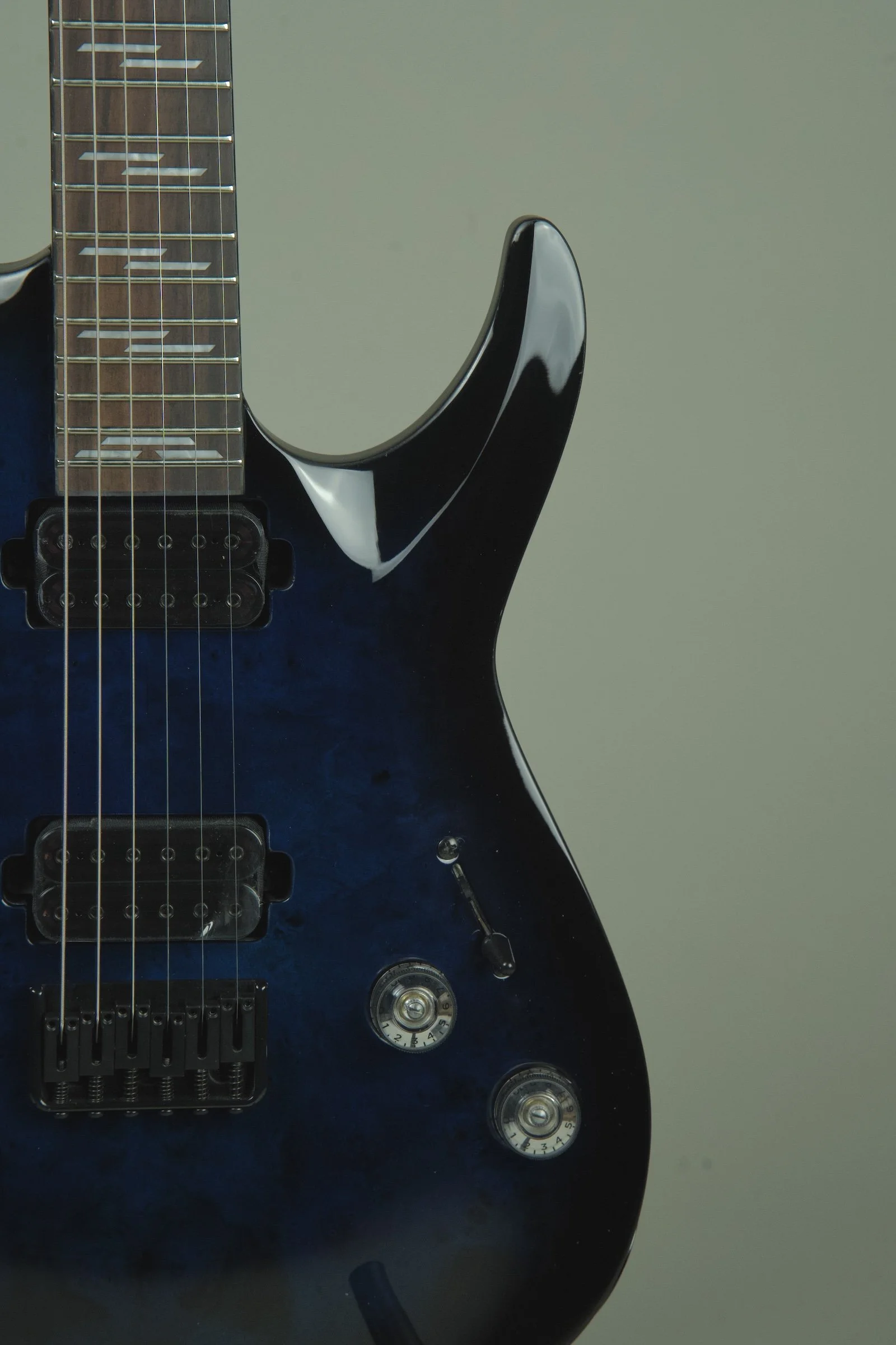 Schecter Omen Elite-6 Electric Guitar See Thru Blue Burst4.jpeg
