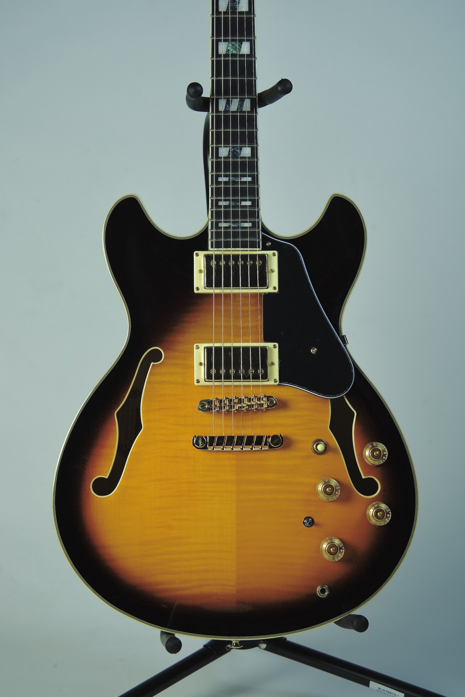 Ibanez_JS10EM_John Scofield_SemiHollow_Guitar2.jpeg