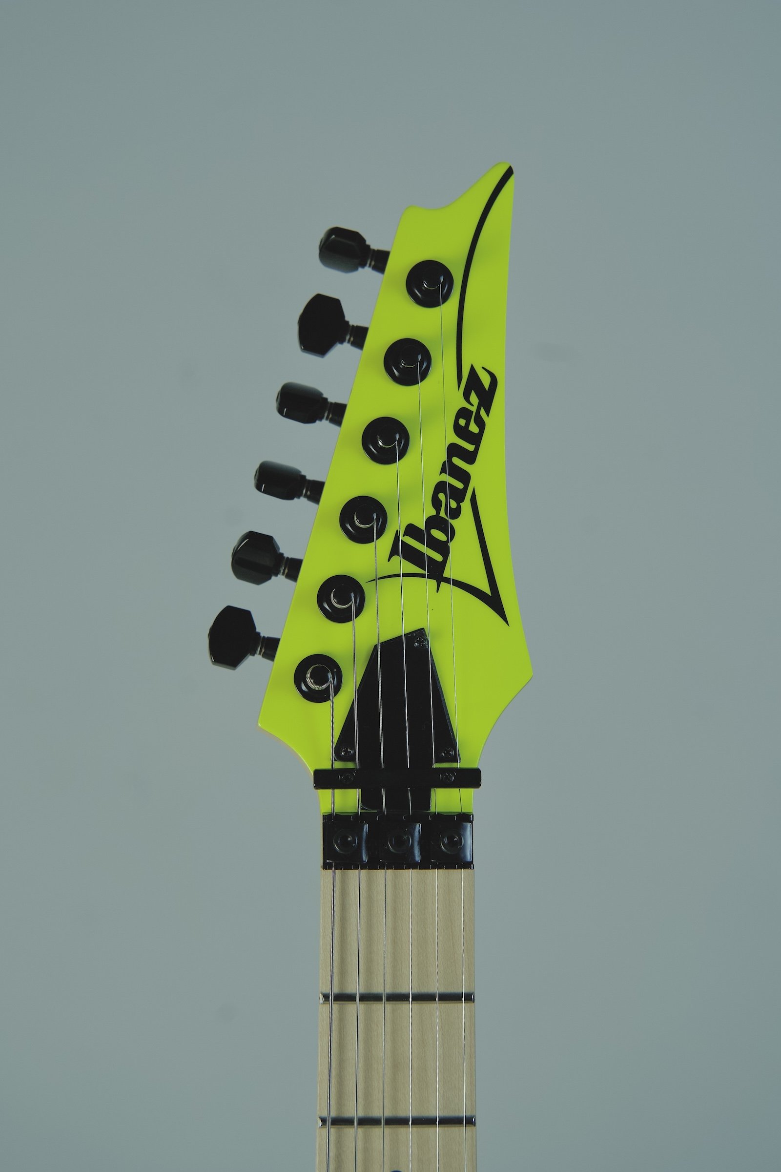 Ibanez_RG550_Genesis_Desert Sun Yellow3.jpeg