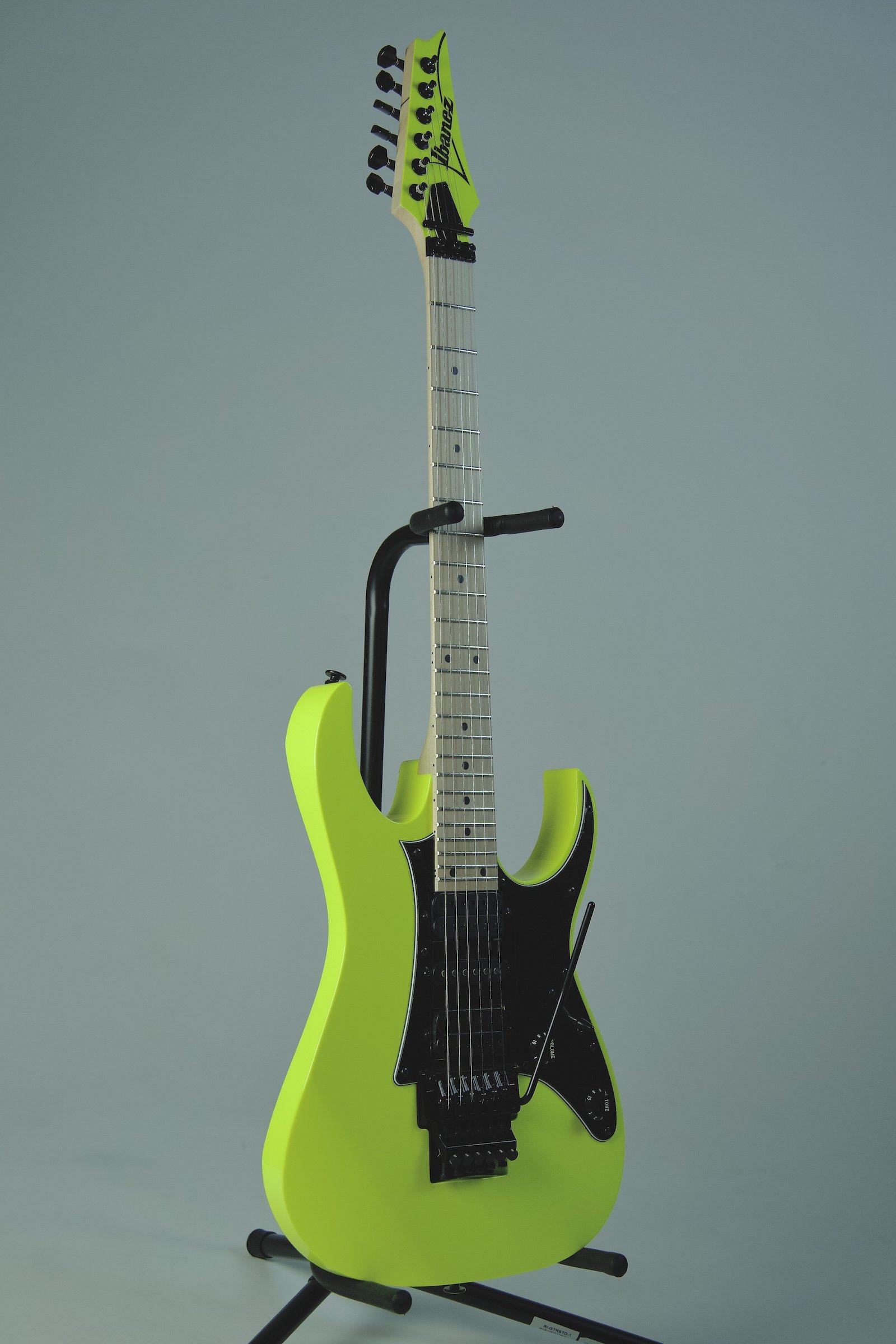 Ibanez_RG550_Genesis_Desert Sun Yellow9.jpeg