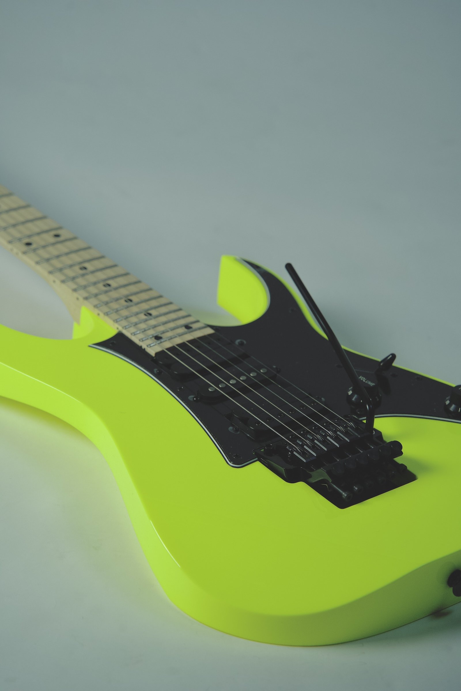 Ibanez_RG550_Genesis_Desert Sun Yellow11.jpeg