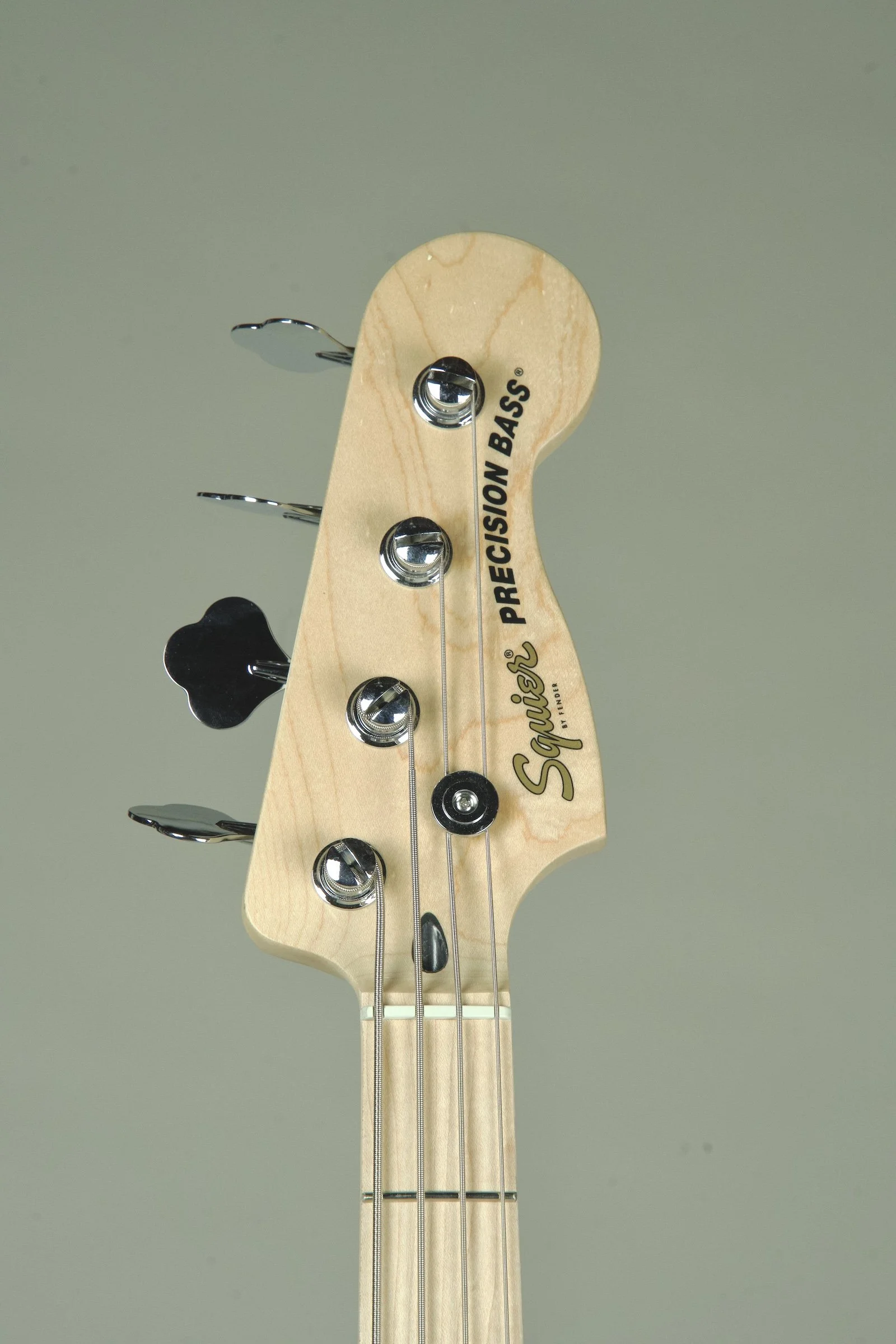 Squier Affinity Series Precision Bass - Olympic White with Maple Fingerboard3.jpeg