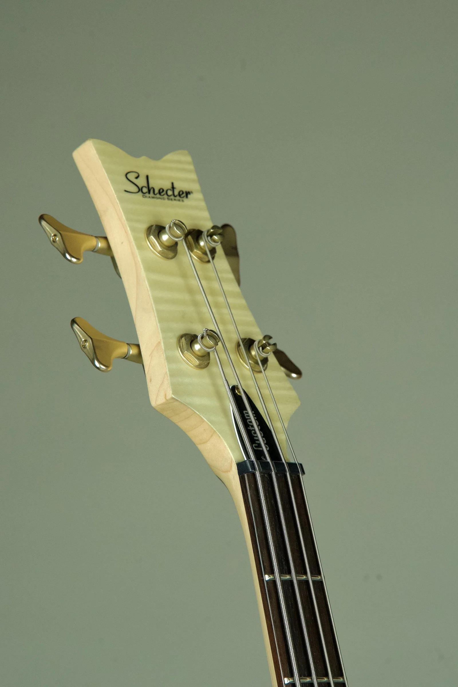 Schecter Stiletto Custom 4 Bass Guitar - Natural15.jpeg